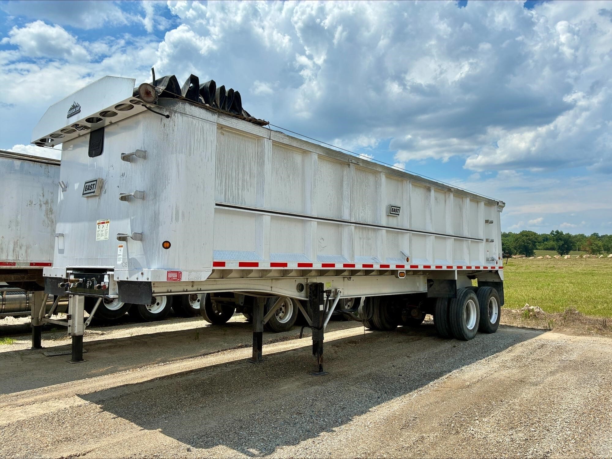 2015 EAST 30 FT in Chatham, VA