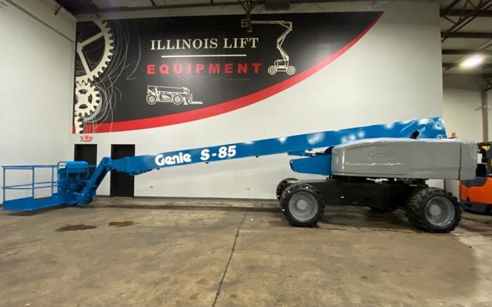 2012 GENIE S85 in Cary, IL