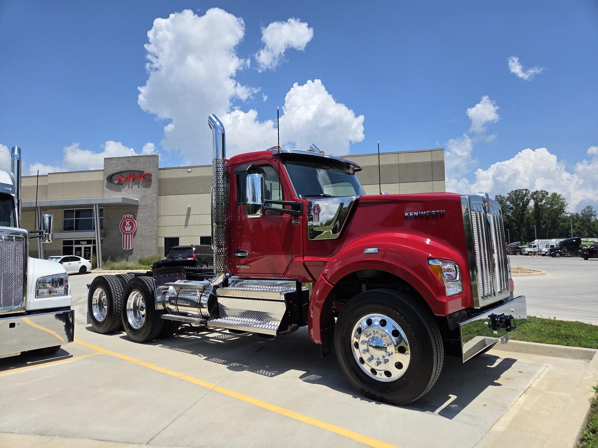 2027 KENWORTH W990 in Knoxville, TN