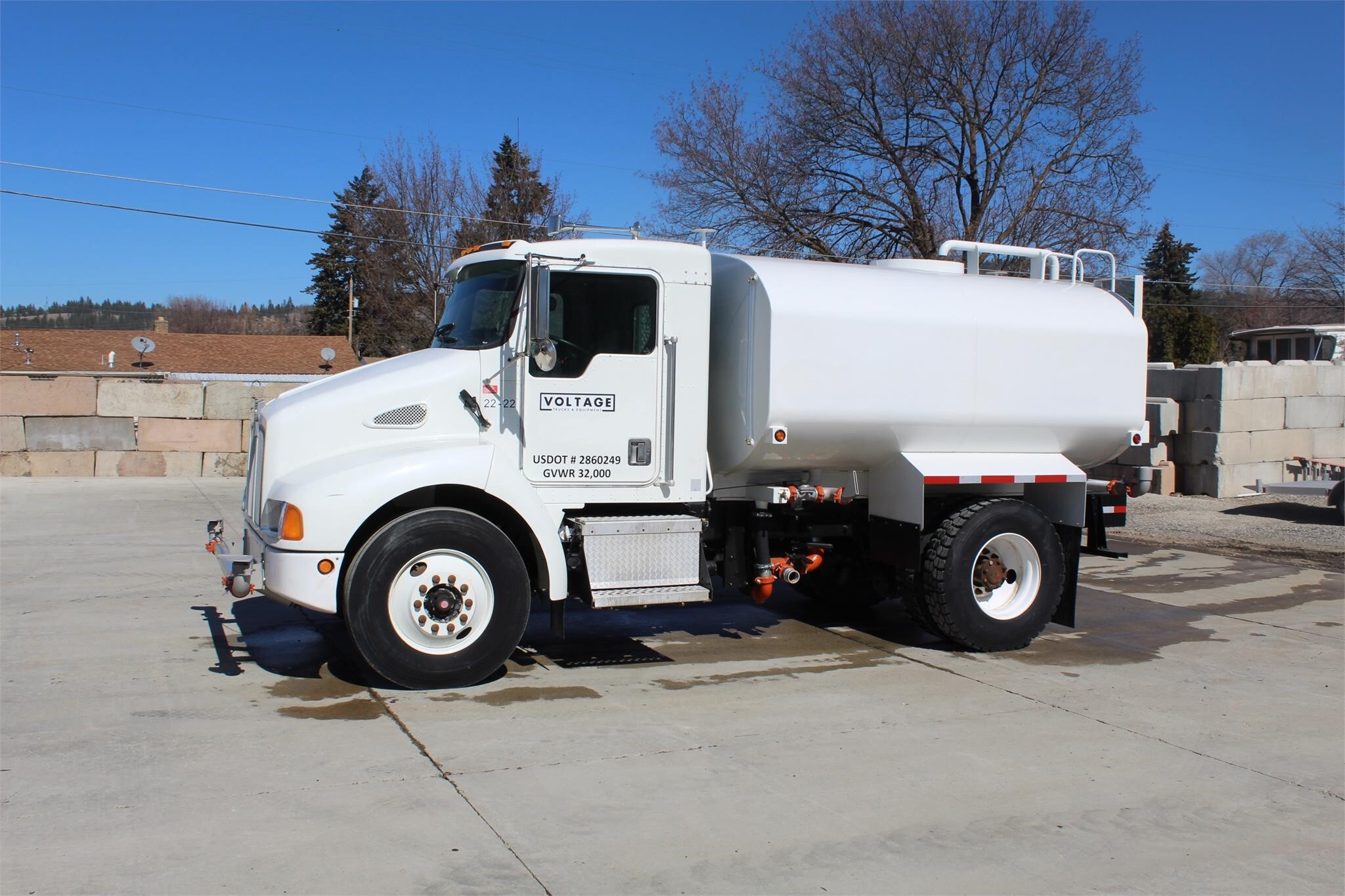 2002 KENWORTH T300 in Spokane, WA