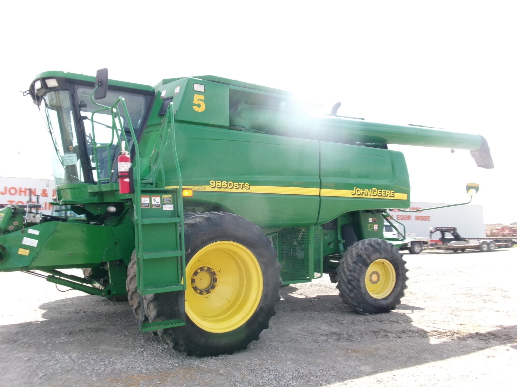 2006 JOHN DEERE 9860 STS in Marlette, MI