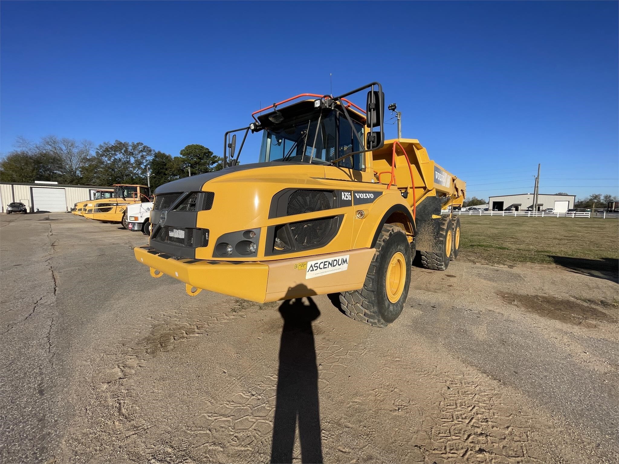 2021 VOLVO A25G in Montrose, AL