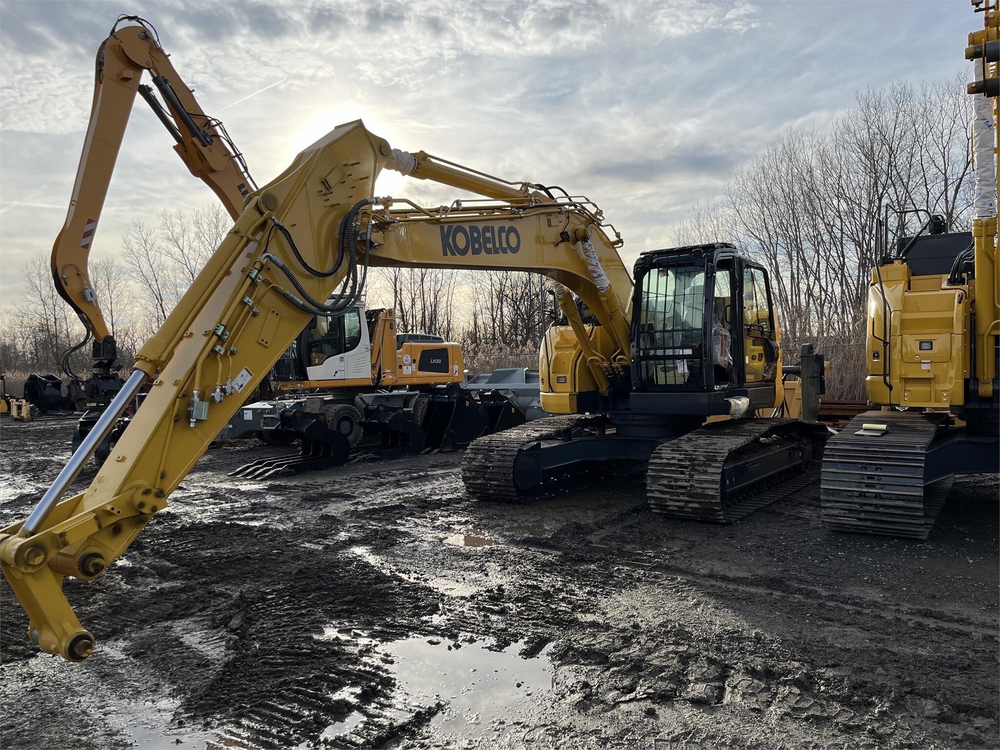 2023 KOBELCO SK270SR LC-7 in East Syracuse, NY