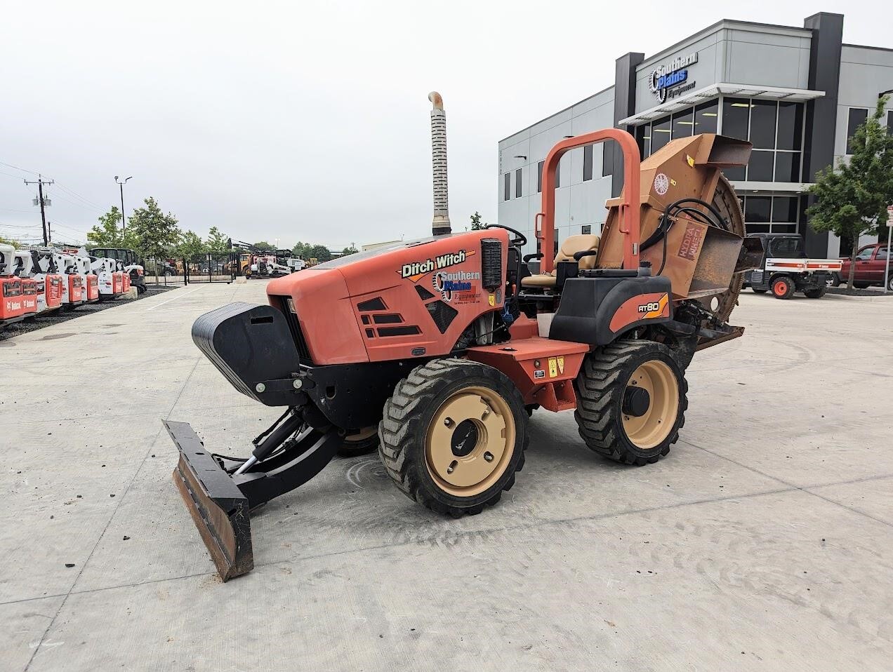 2016 DITCH WITCH RT80 in San Antonio, TX