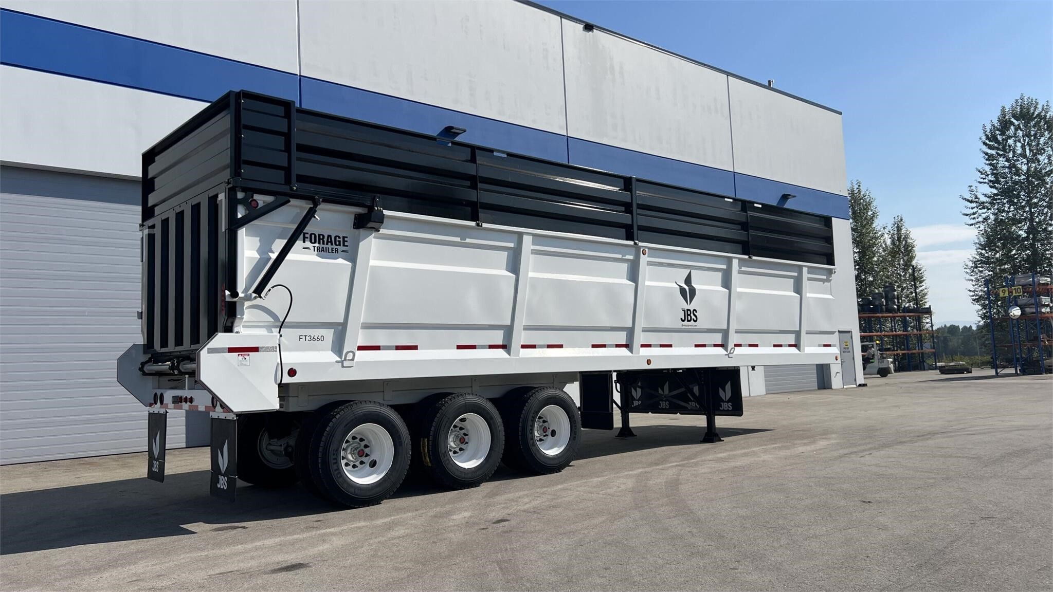 2026 JBS 3660 in Henderson, IA