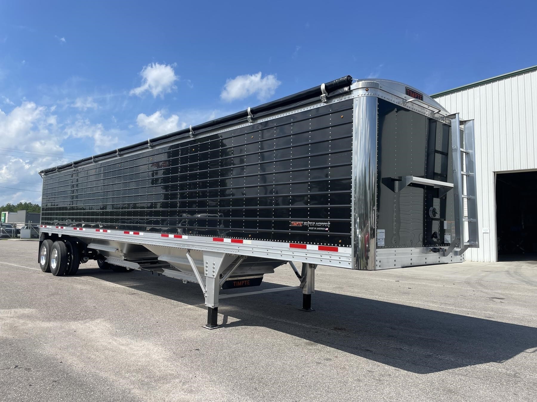 2023 TIMPTE 42' X 96" X 78" BLACK HOPPER BOTTOM in Wilmington, NC