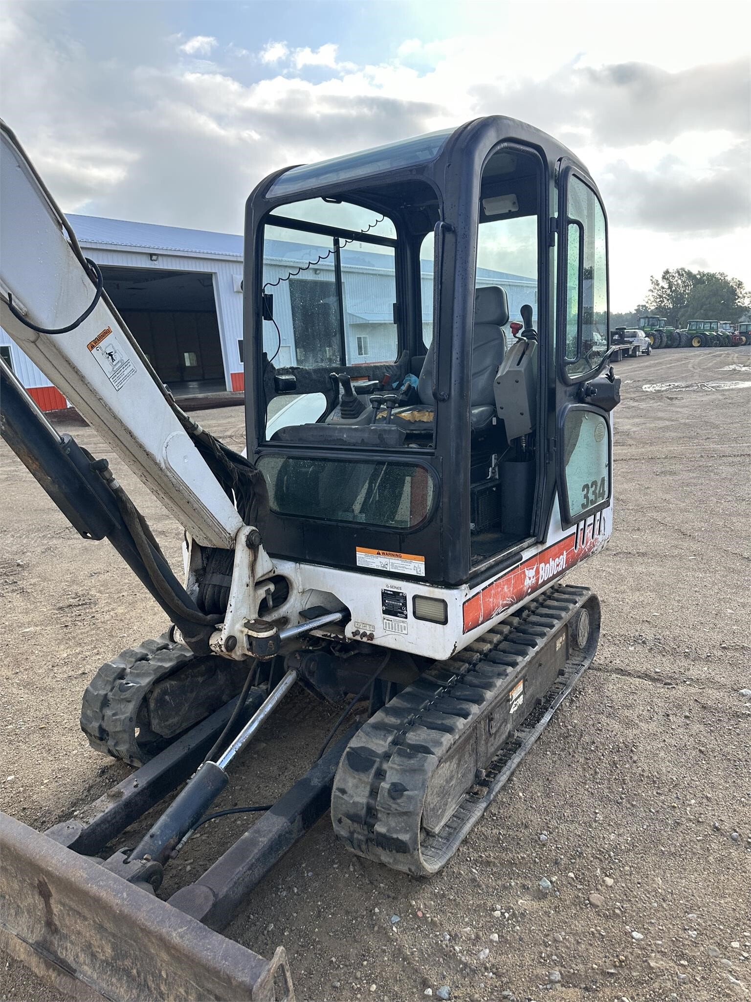 2009 BOBCAT 334G in Marlette, MI