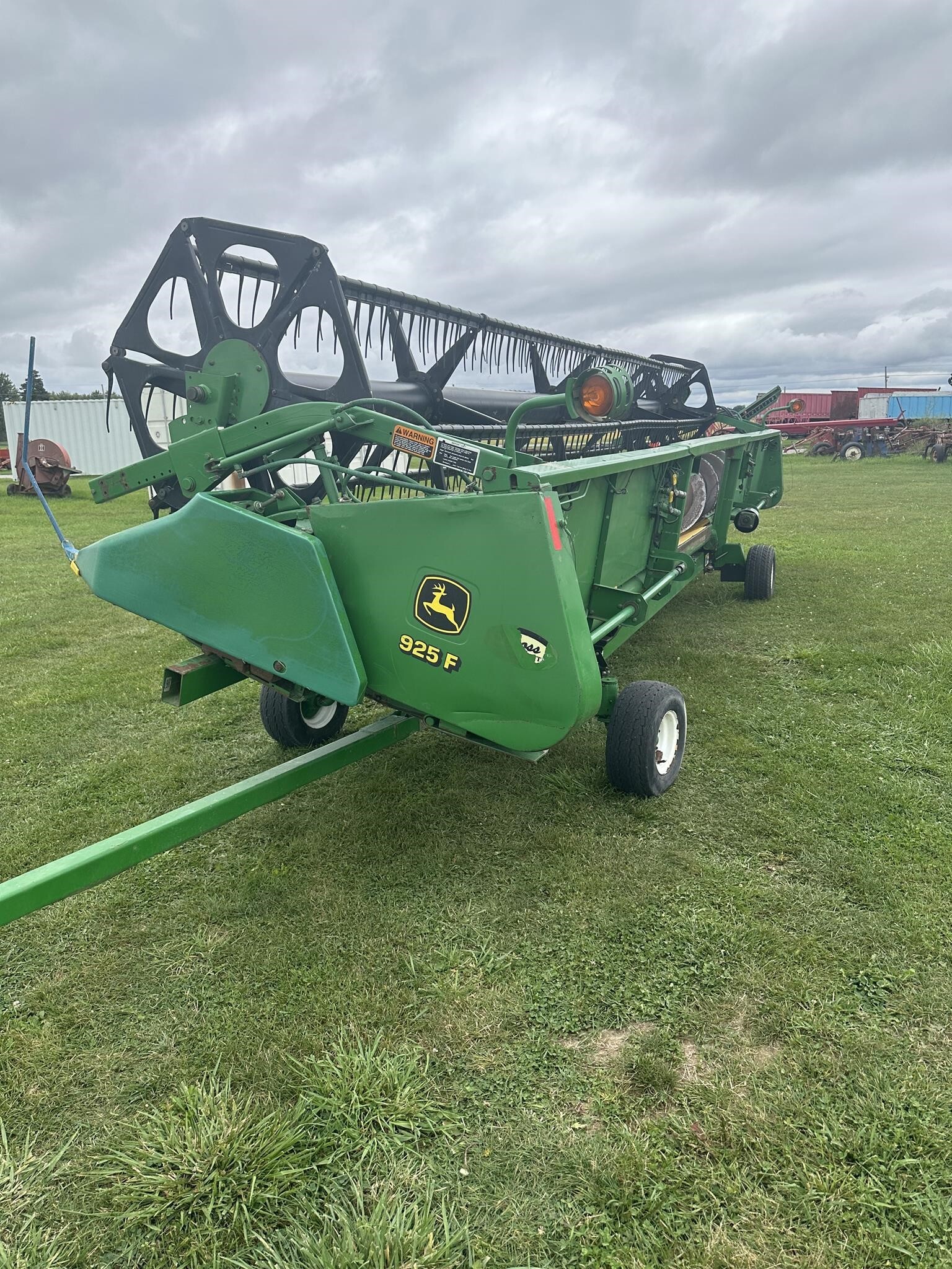 JOHN DEERE 925F in Marlette, MI