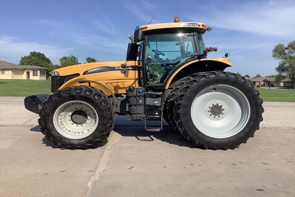 2012 CHALLENGER MT675D in Winfield, KS