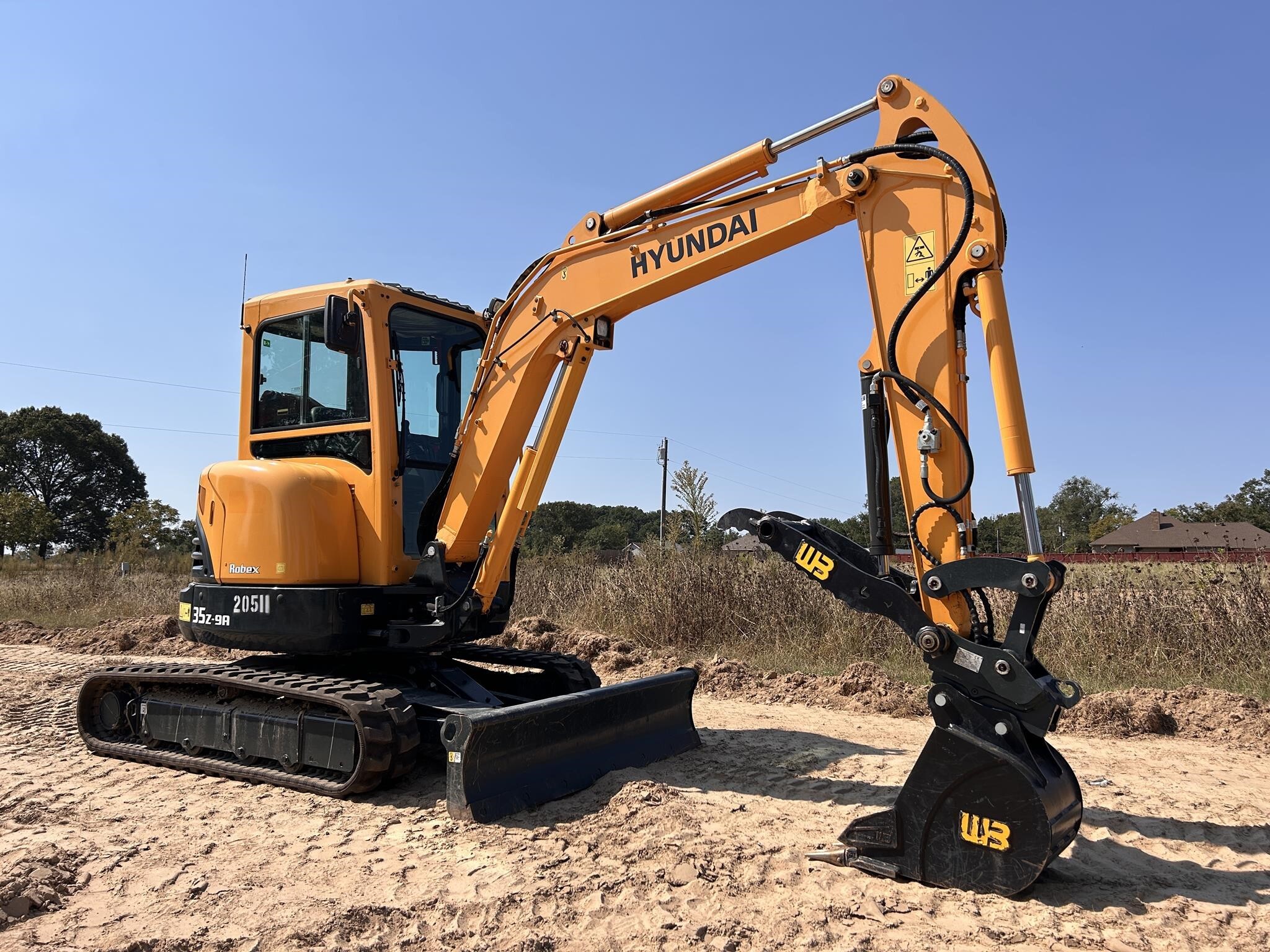 2023 HYUNDAI ROBEX 35Z-9A in Lindale, TX