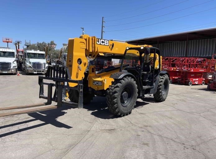 2020 JCB 509-42 in Denver, CO