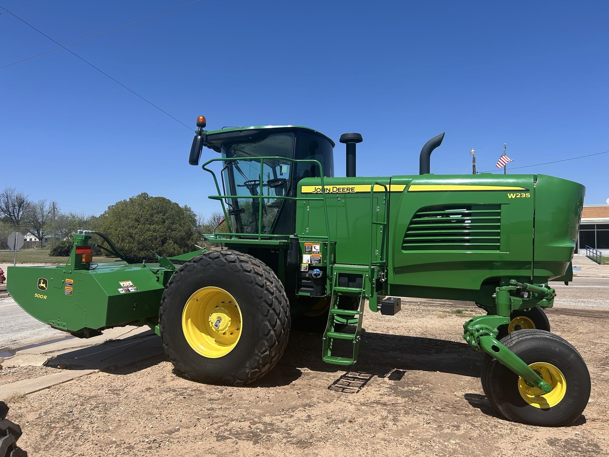 2020 JOHN DEERE W235 in Munday, TX