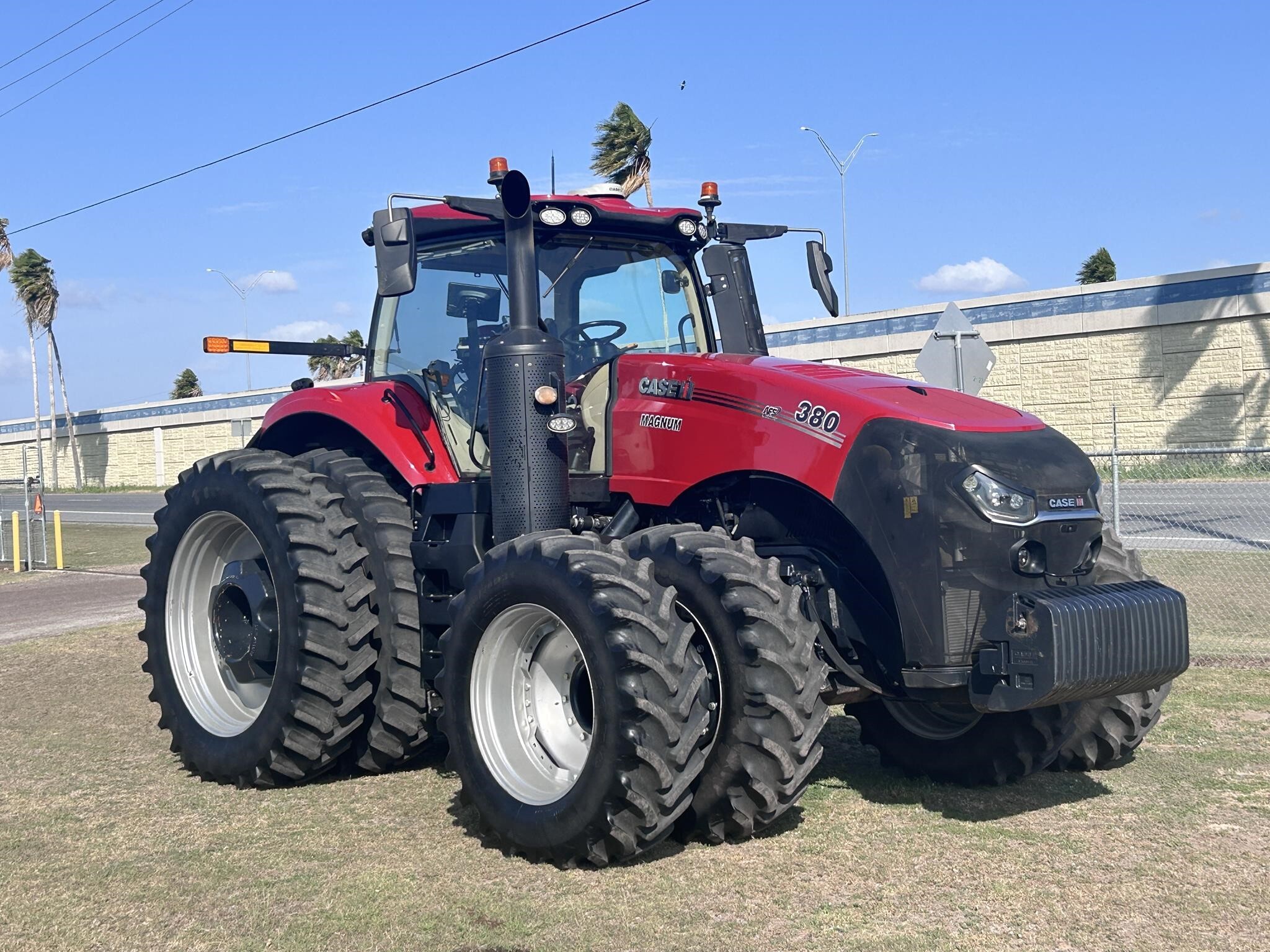 2022 CASE IH MAGNUM 380 CVX in Munday, TX