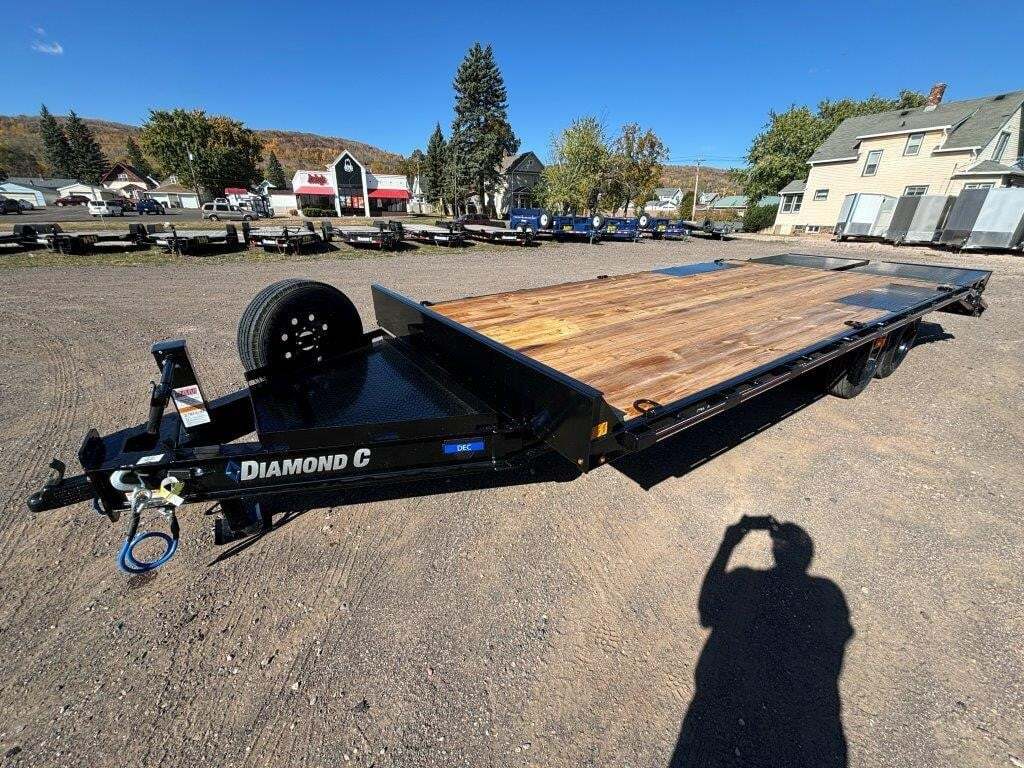 2025 DIAMOND C DEC in Duluth, MN