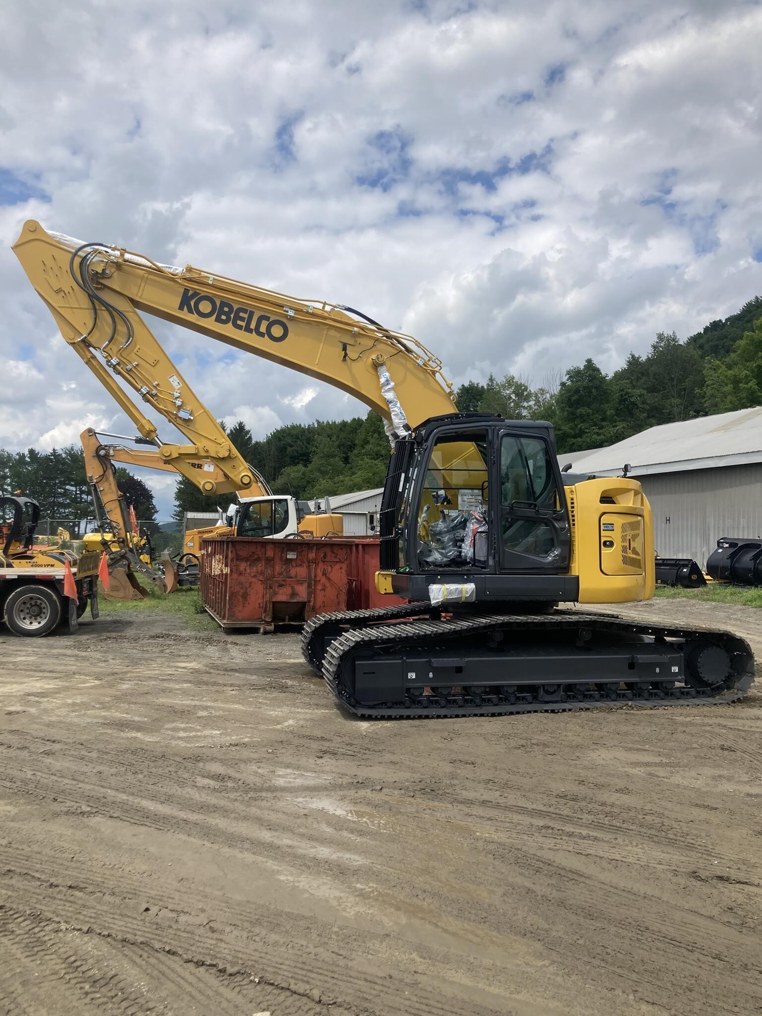 2023 KOBELCO SK270SR LC-7 in East Syracuse, NY