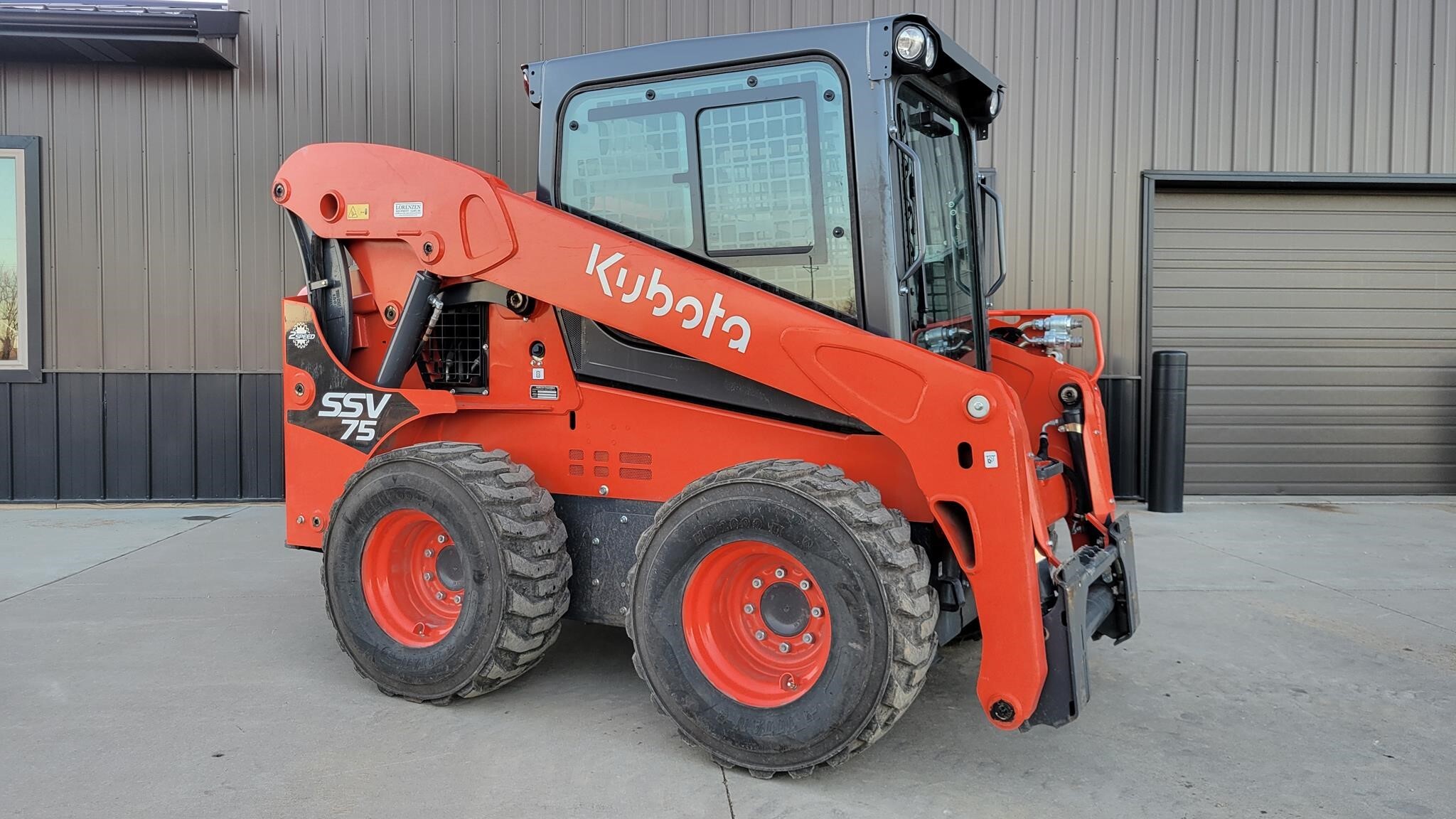 2024 KUBOTA SSV75 in Gary, SD