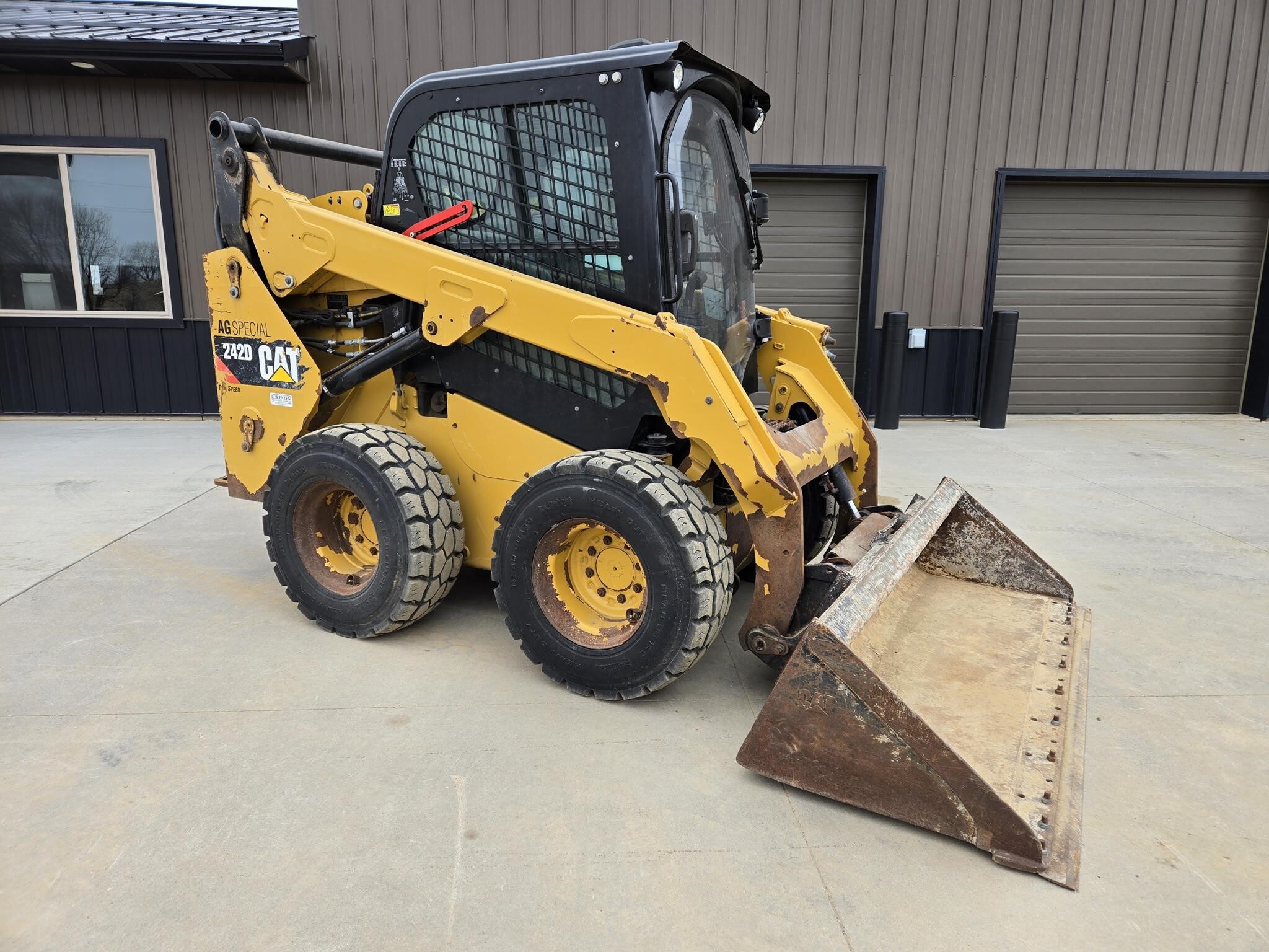 2014 CATERPILLAR 242D in Gary, SD