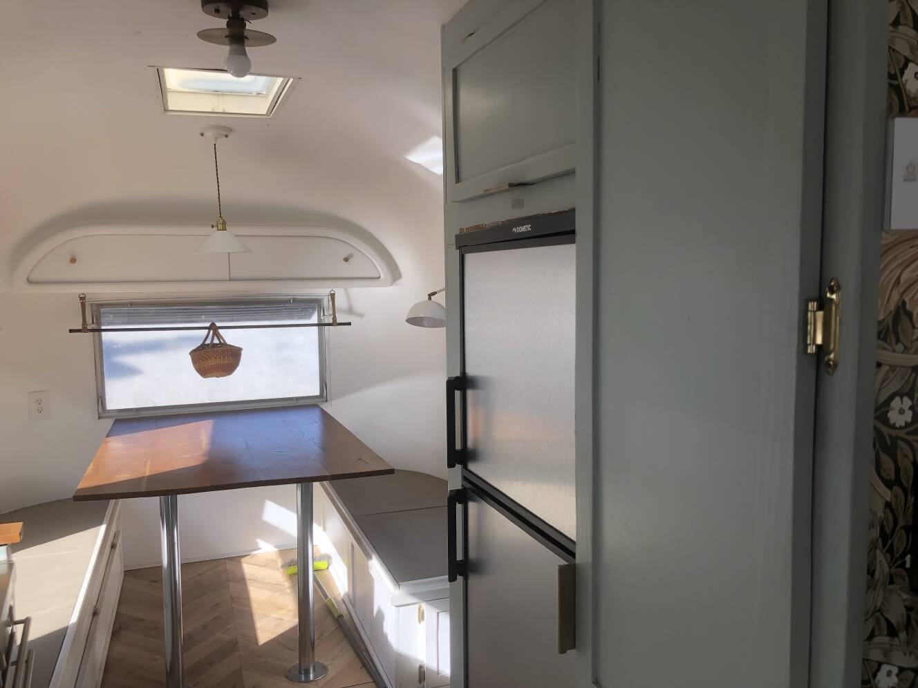 A photo of this 1963 Airstream INTERNATIONAL LAND YACHT SERIES OVERLANDER