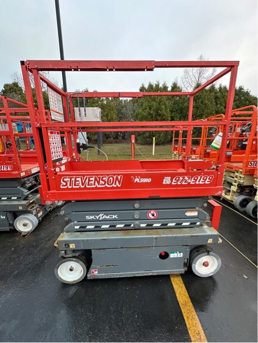 2018 SKYJACK SJIII3219 in Bolingbrook, IL