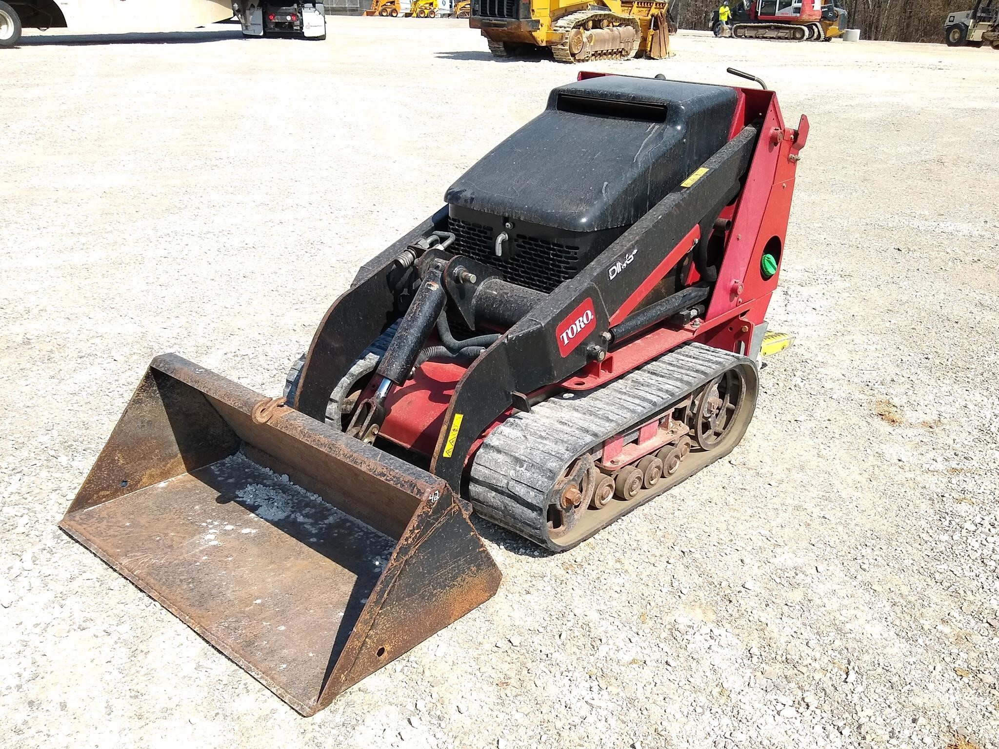2015 TORO DINGO TX525W in Wentzville, MO