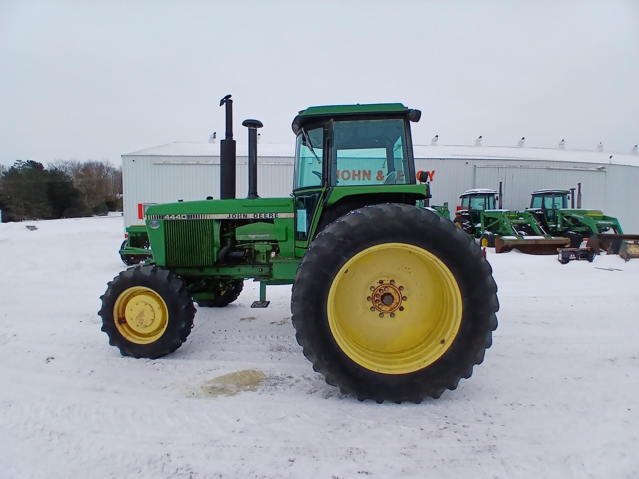 JOHN DEERE 4440H in Marlette, MI
