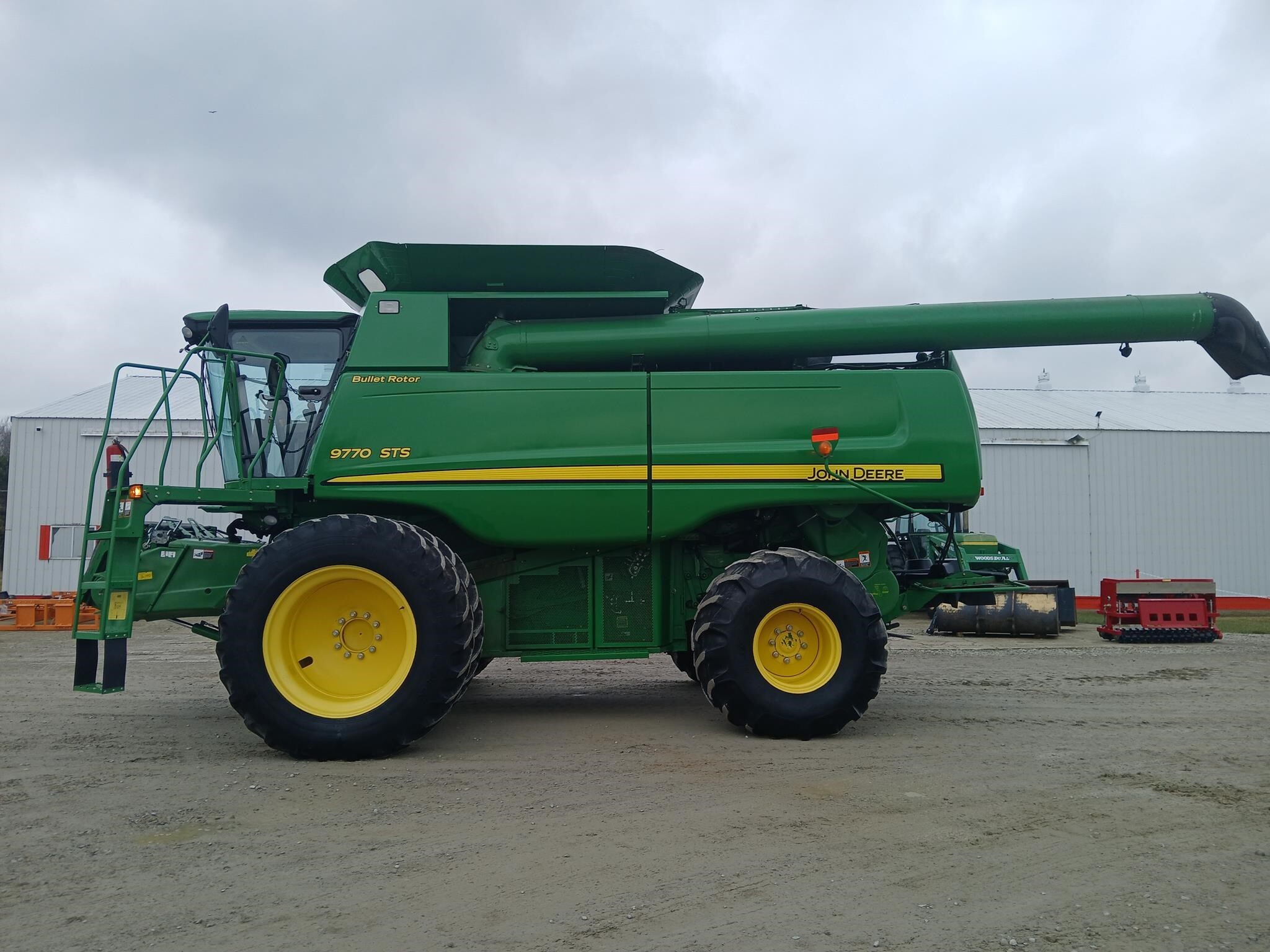 2009 JOHN DEERE 9770 STS in Marlette, MI
