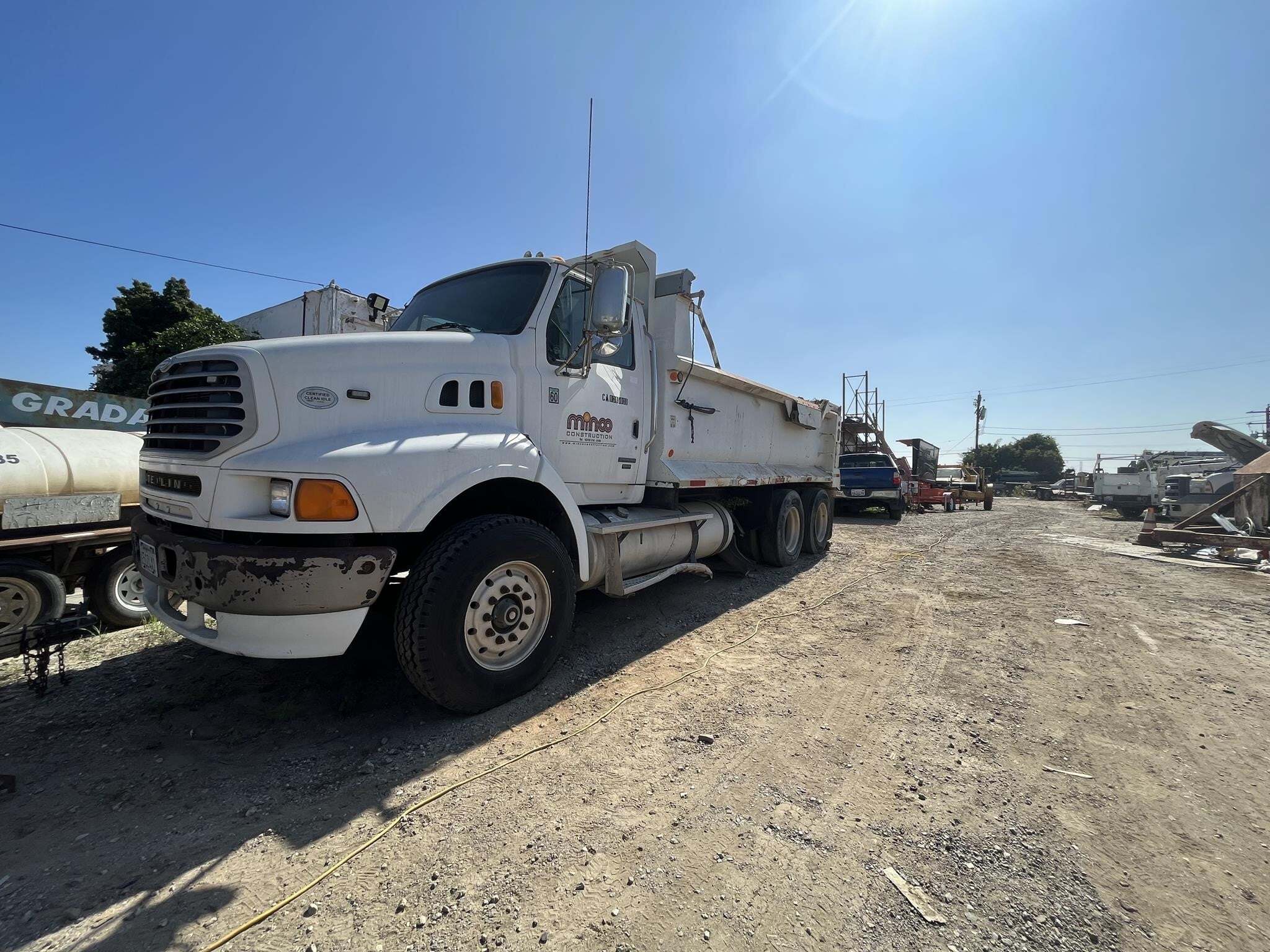 2009 STERLING L9500 in Palos Verdes Peninsula, CA