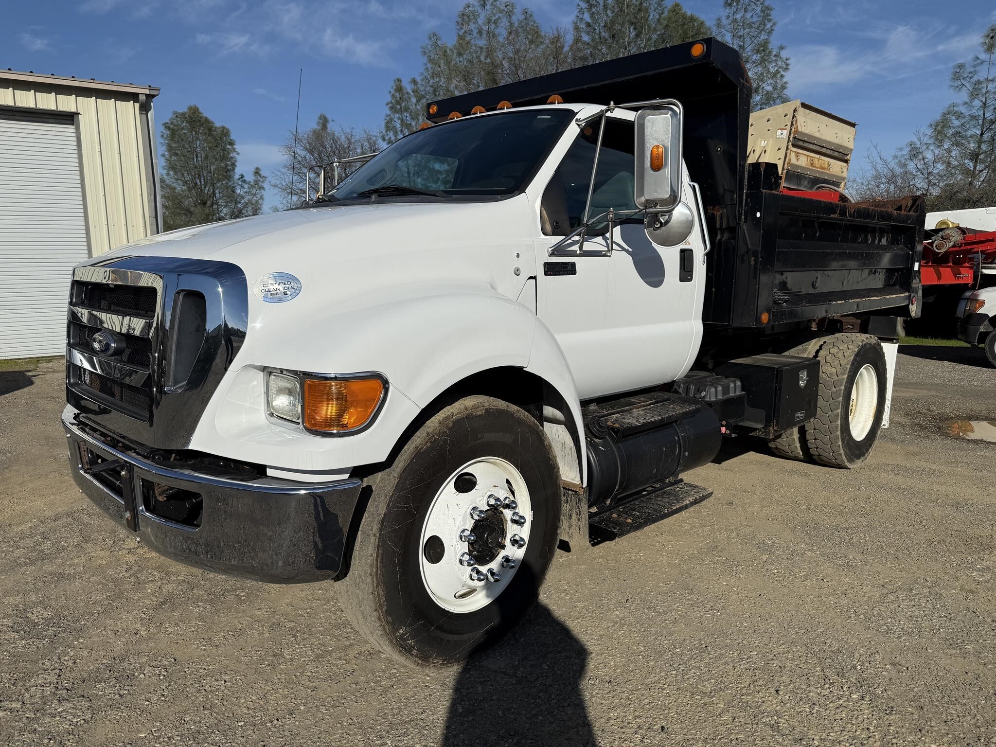 2012 FORD F750 XL SD in Redding, CA