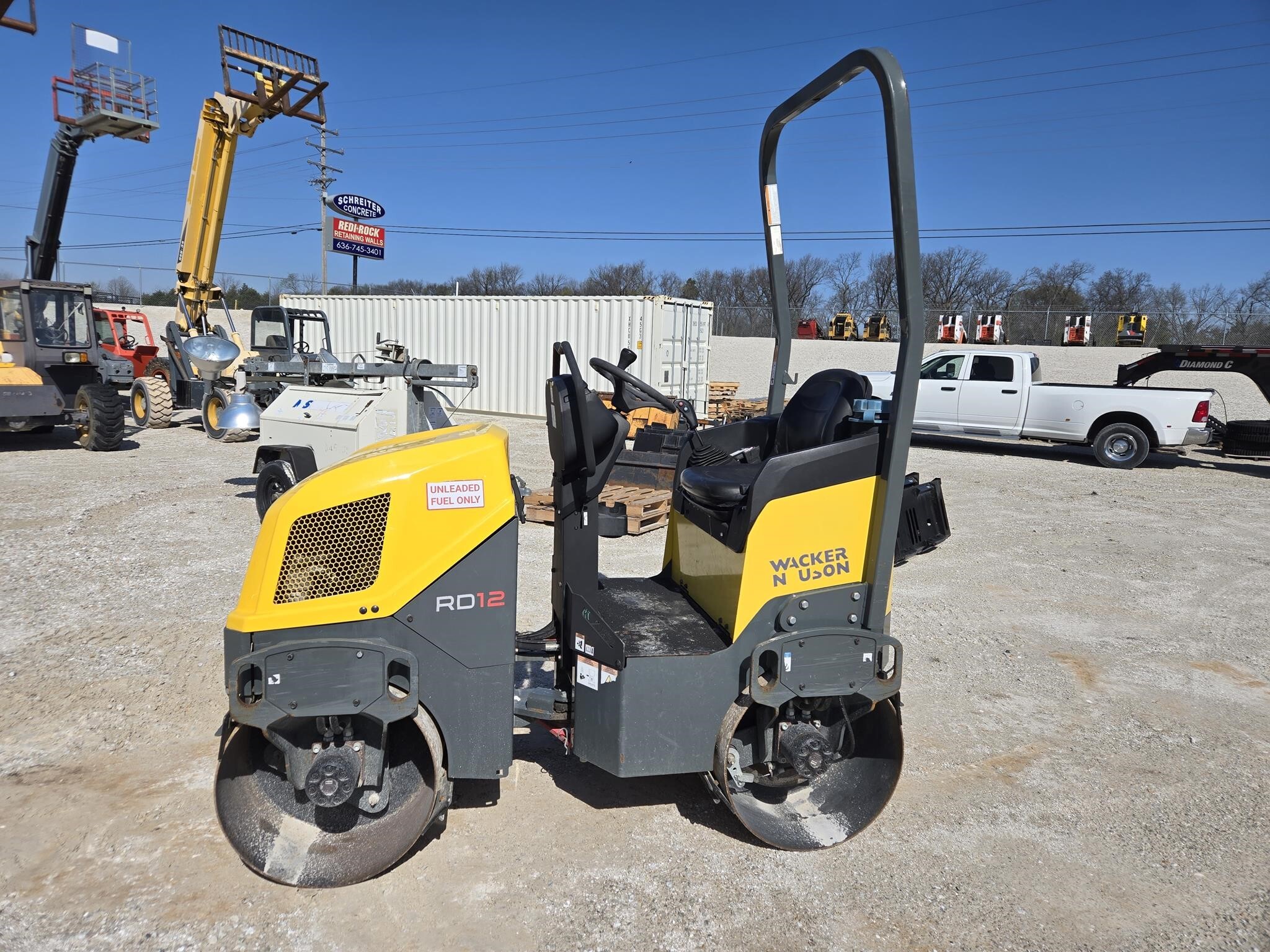 2019 WACKER NEUSON RD12 in Wentzville, MO