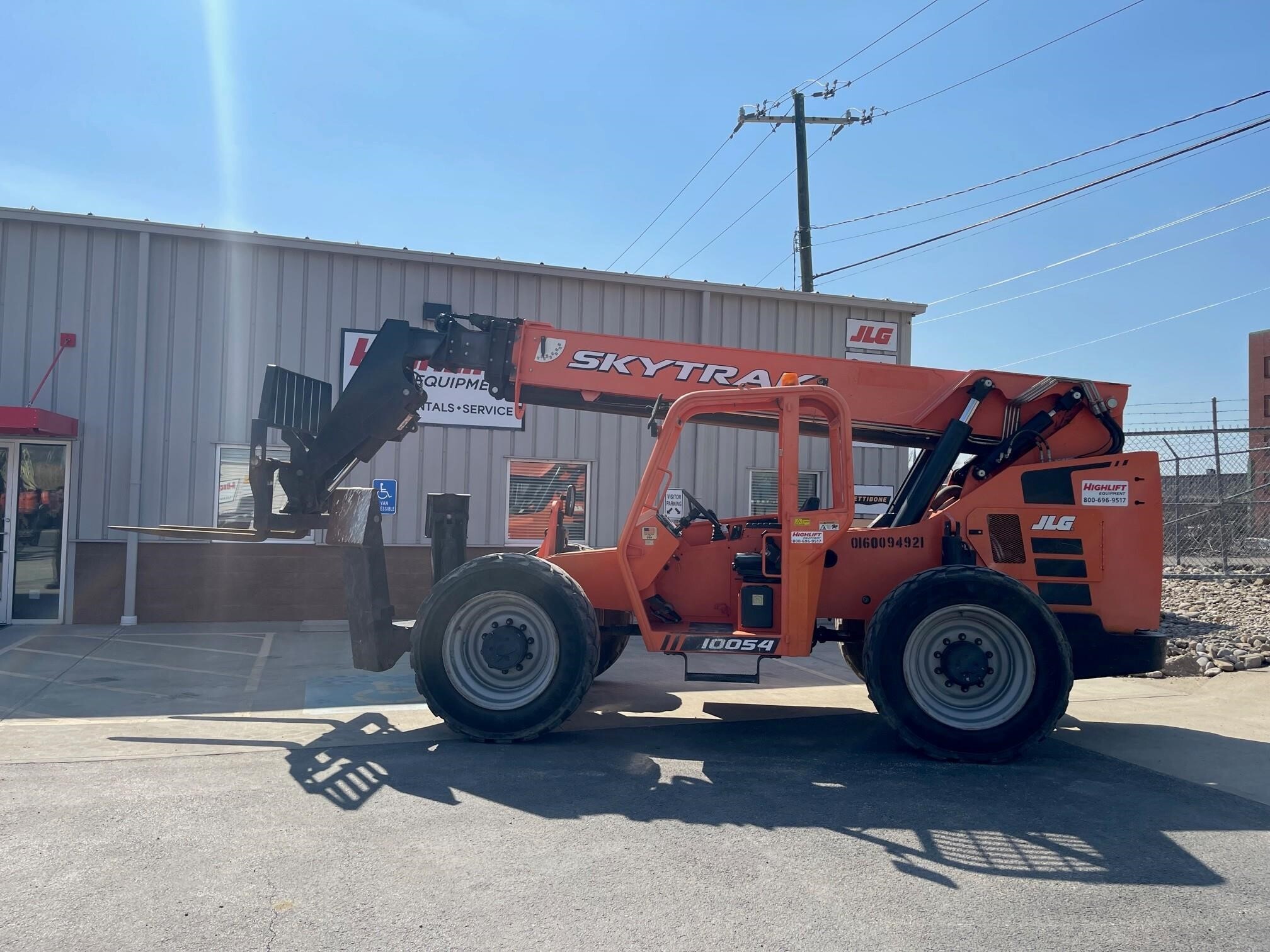 2019 SKY TRAK 10054 in Cincinnati, OH