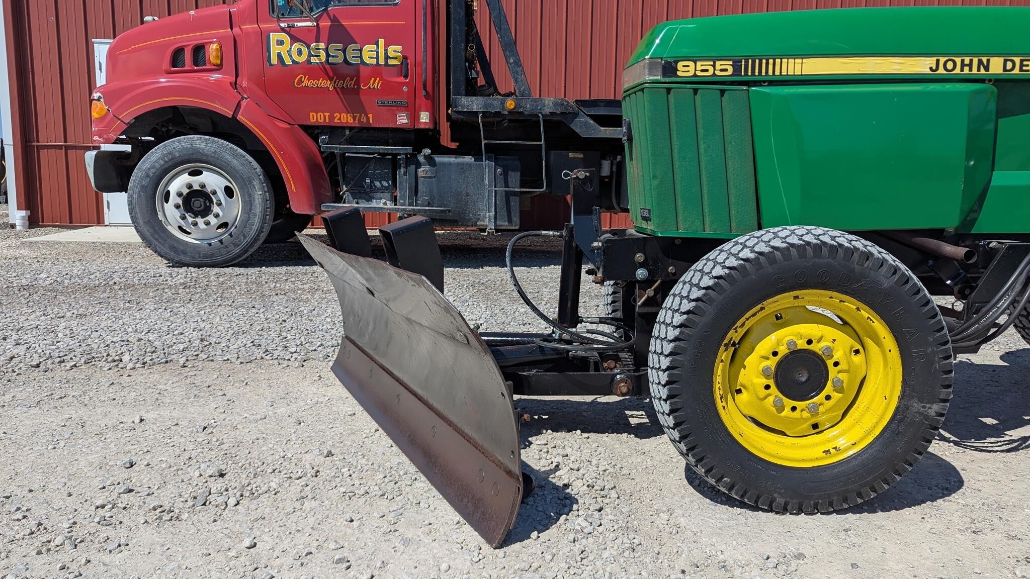 JOHN DEERE Attachment in Lenox, MI