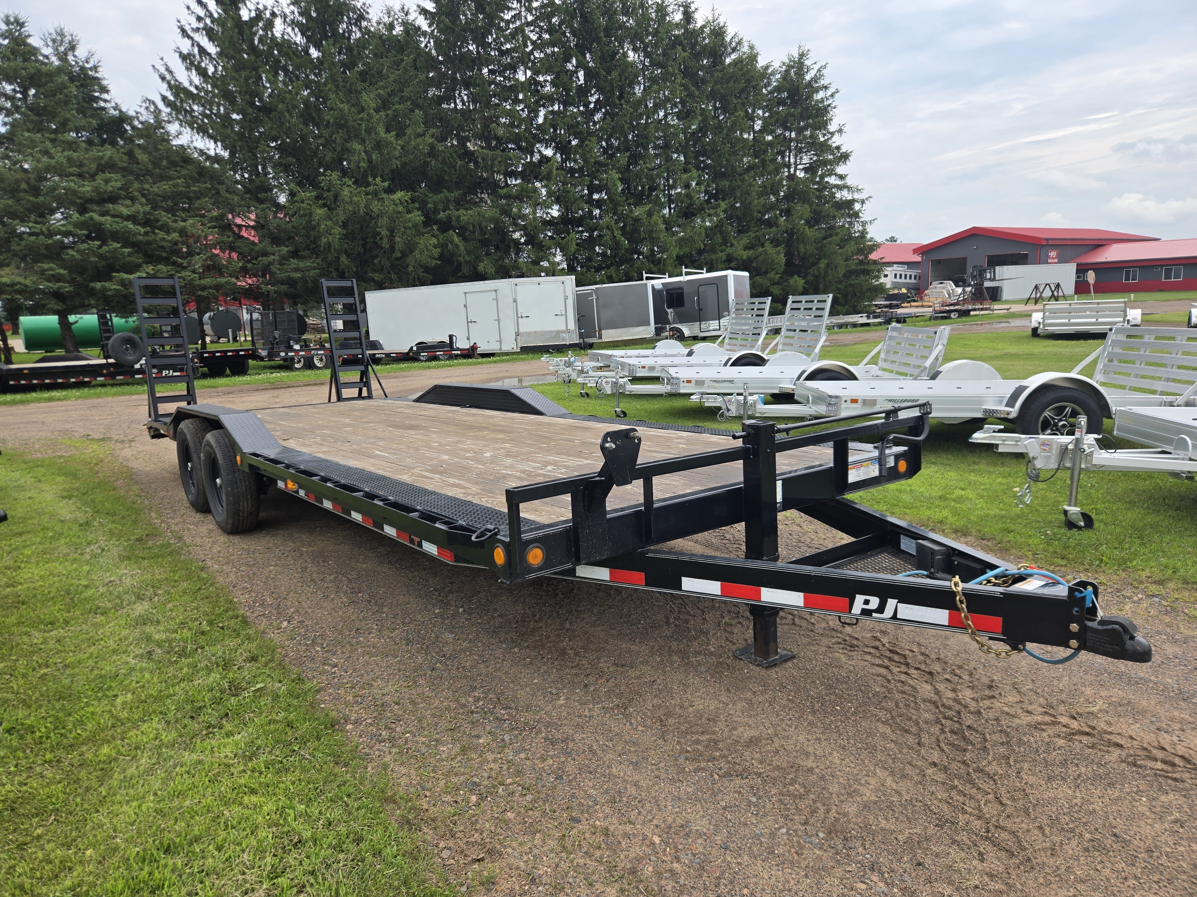2022 PJ TRAILER B6 24ft in Rice Lake, WI
