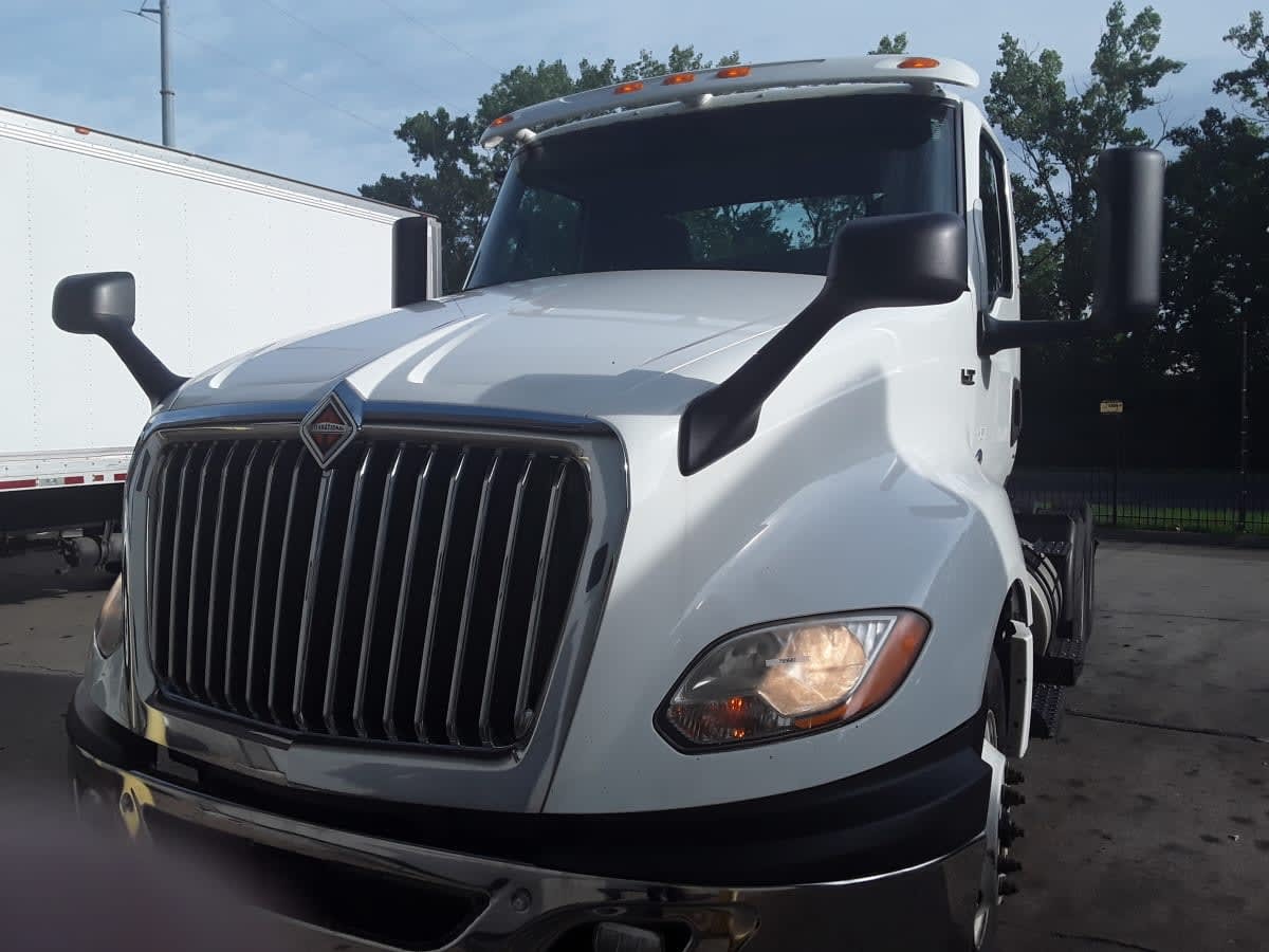 2018 INTERNATIONAL LT625 DAYCAB T/A in Kansas City, MO