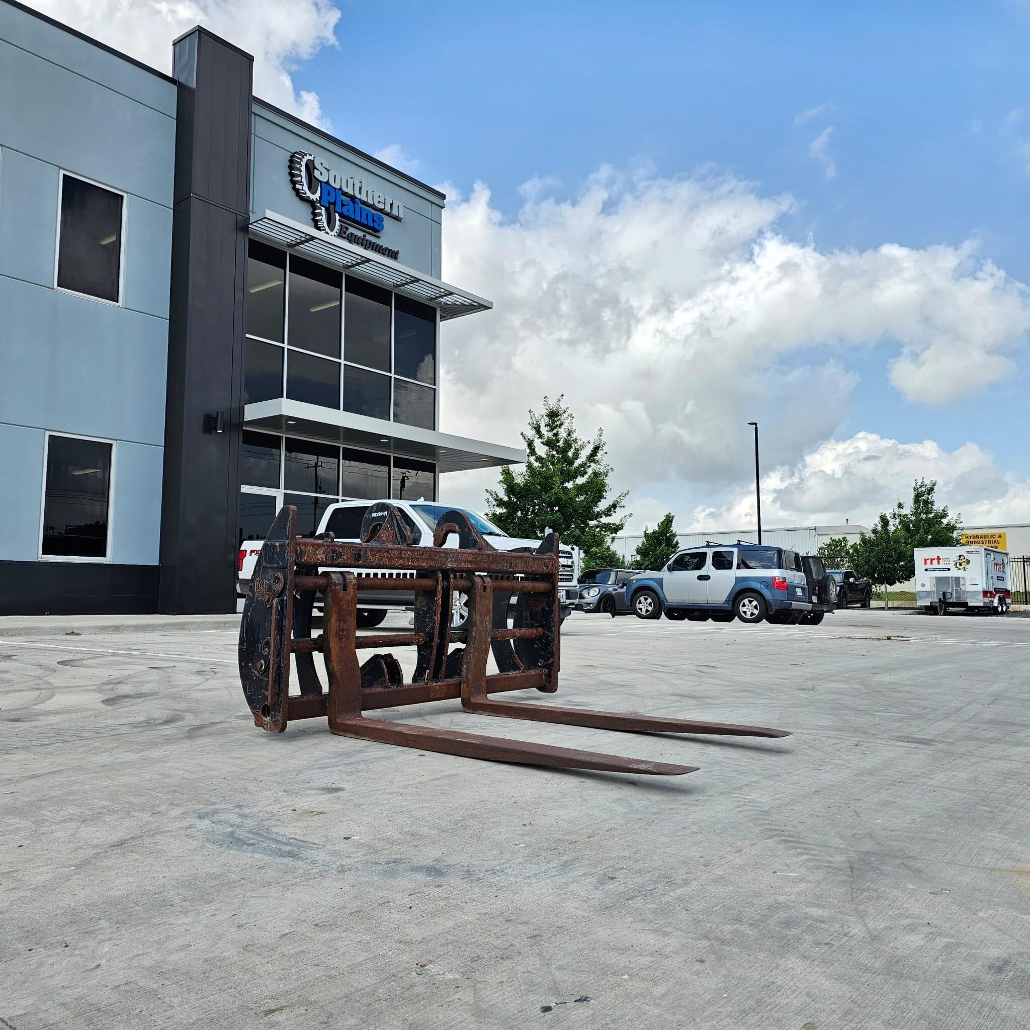 CATERPILLAR Attachment in San Antonio, TX