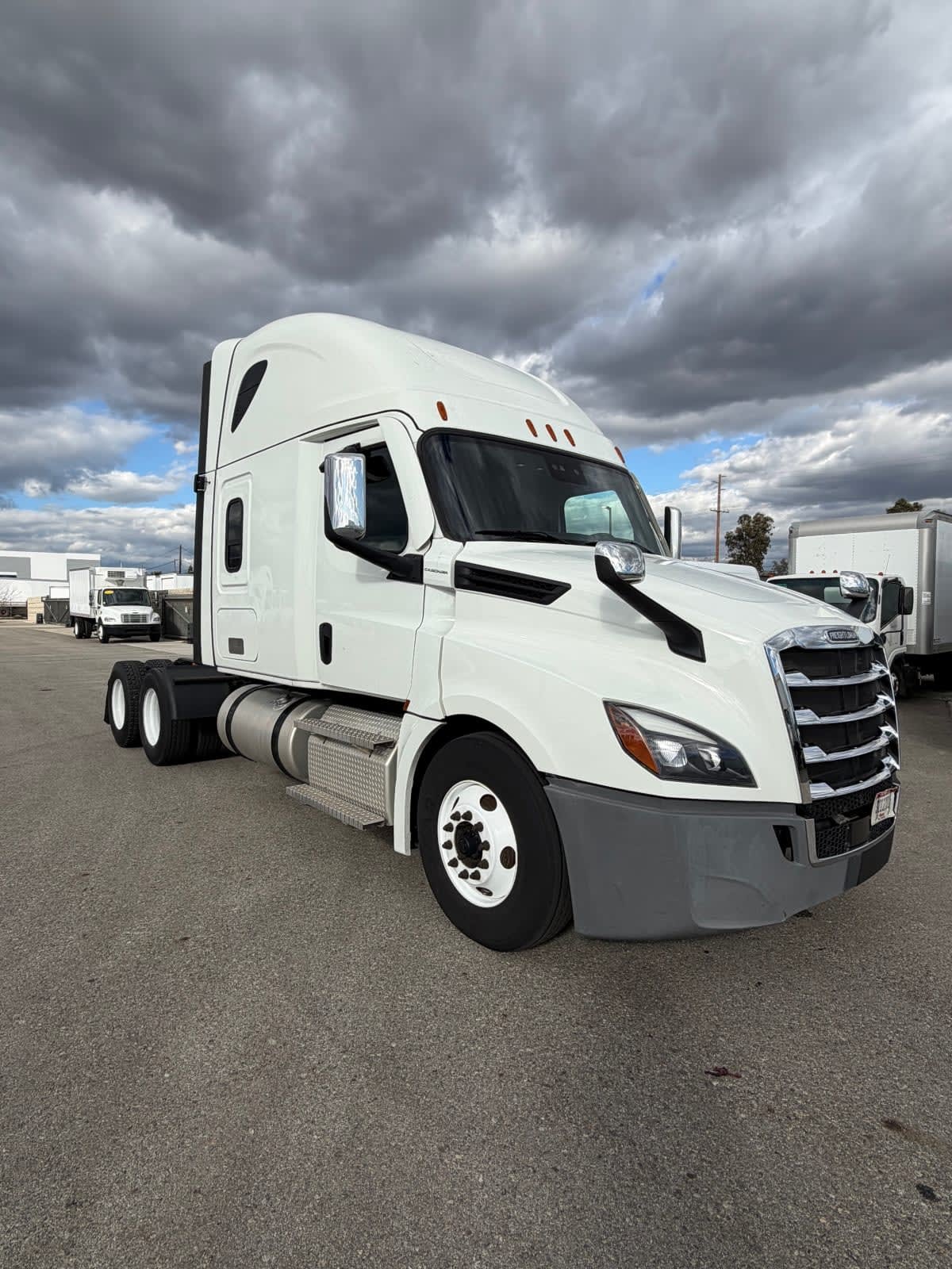 2022 FREIGHTLINER CASCADIA 126 in Fontana, CA