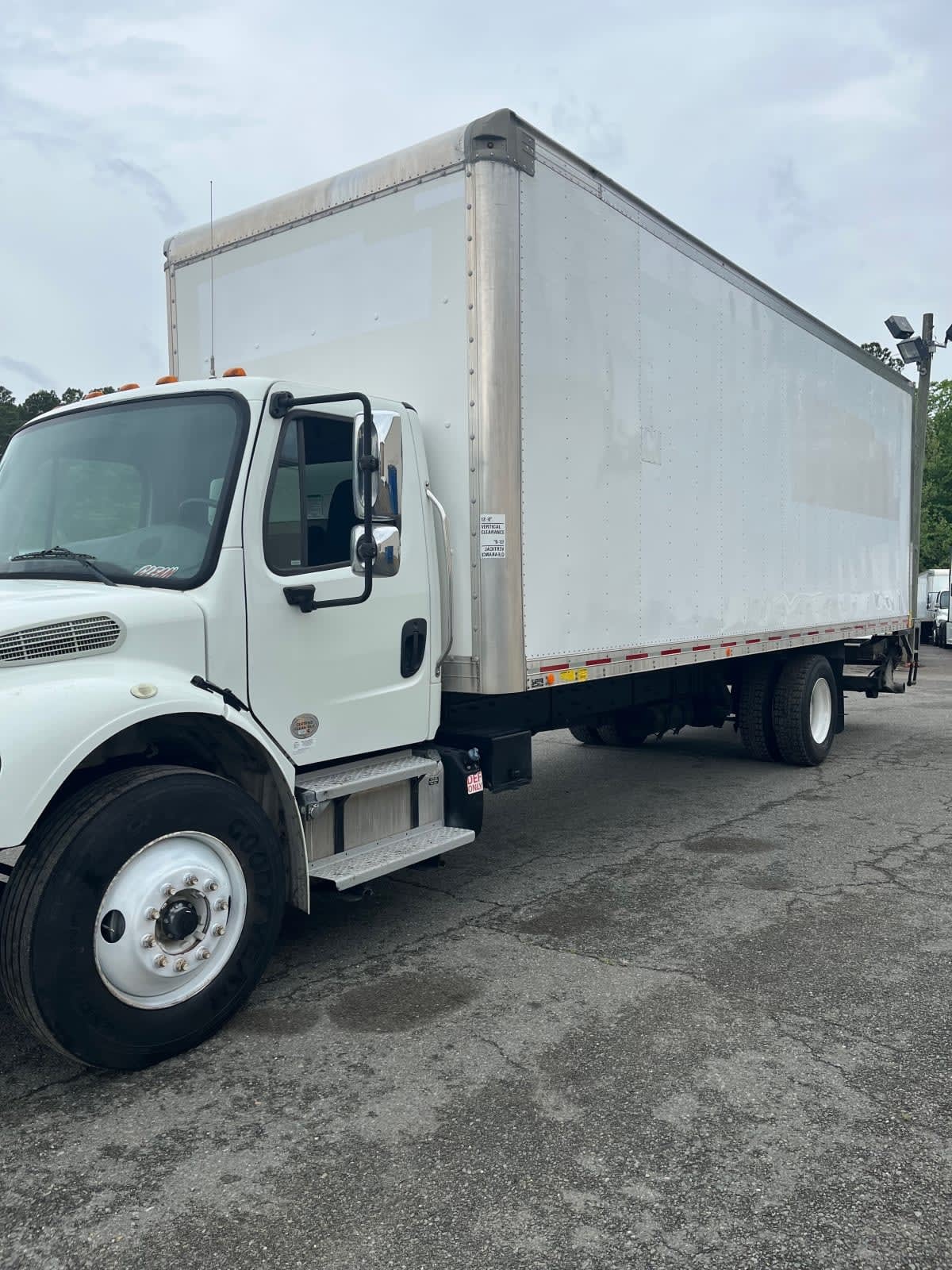 2019 FREIGHTLINER BUSINESS CLASS M2 106 in Richmond, VA