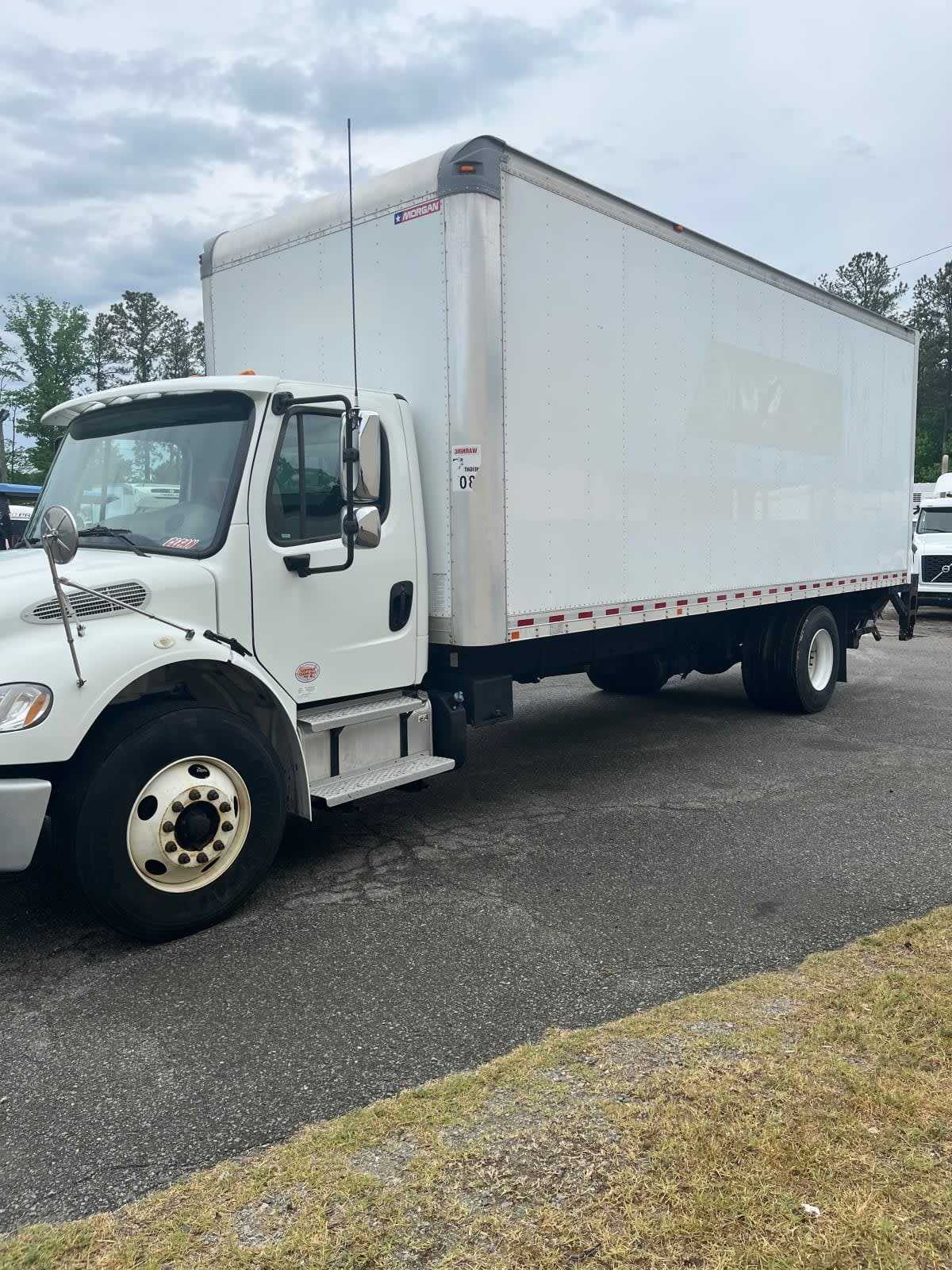 2018 FREIGHTLINER BUSINESS CLASS M2 106 in Richmond, VA