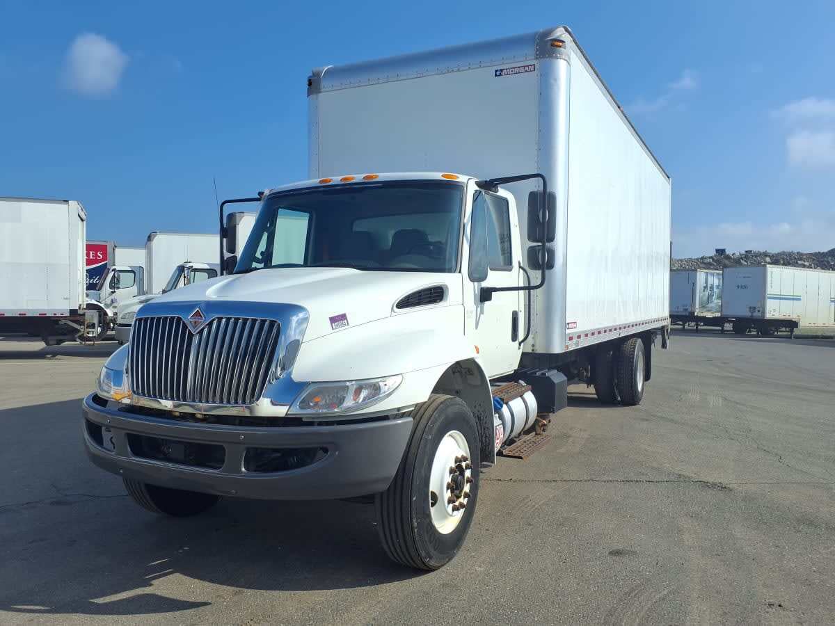 2018 INTERNATIONAL 4300 in Taylor, MI