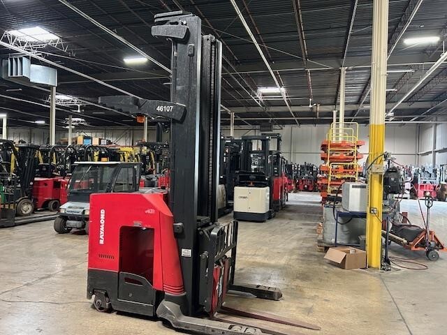 RAYMOND 750DR32TT in Batavia, IL