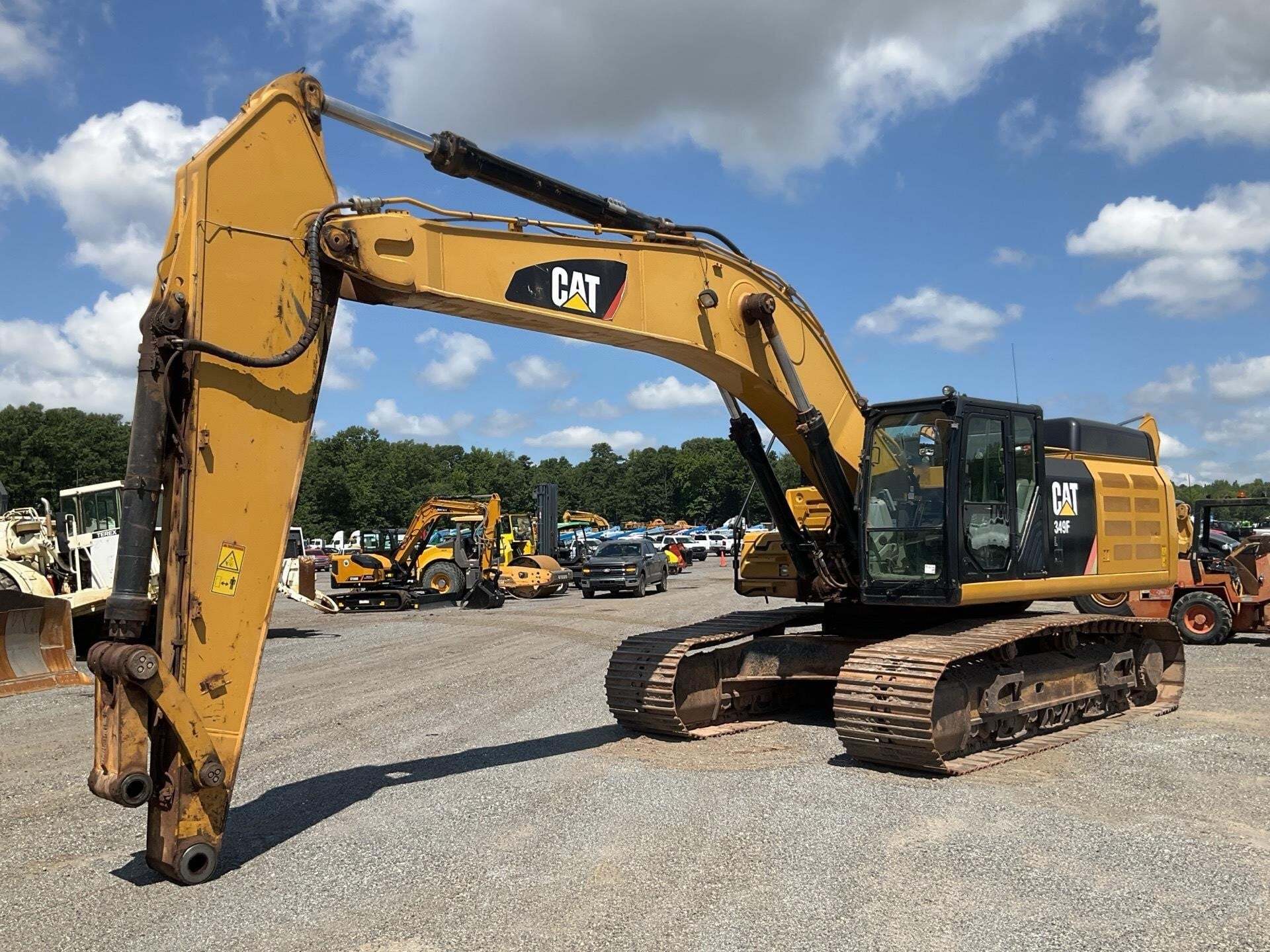2015 CATERPILLAR 349FL in Pleasureville, KY