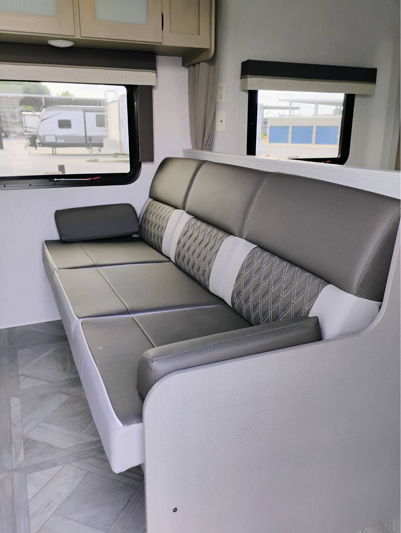 A photo of this 2023 Forest River SALEM CRUISE LITE 261BHXL