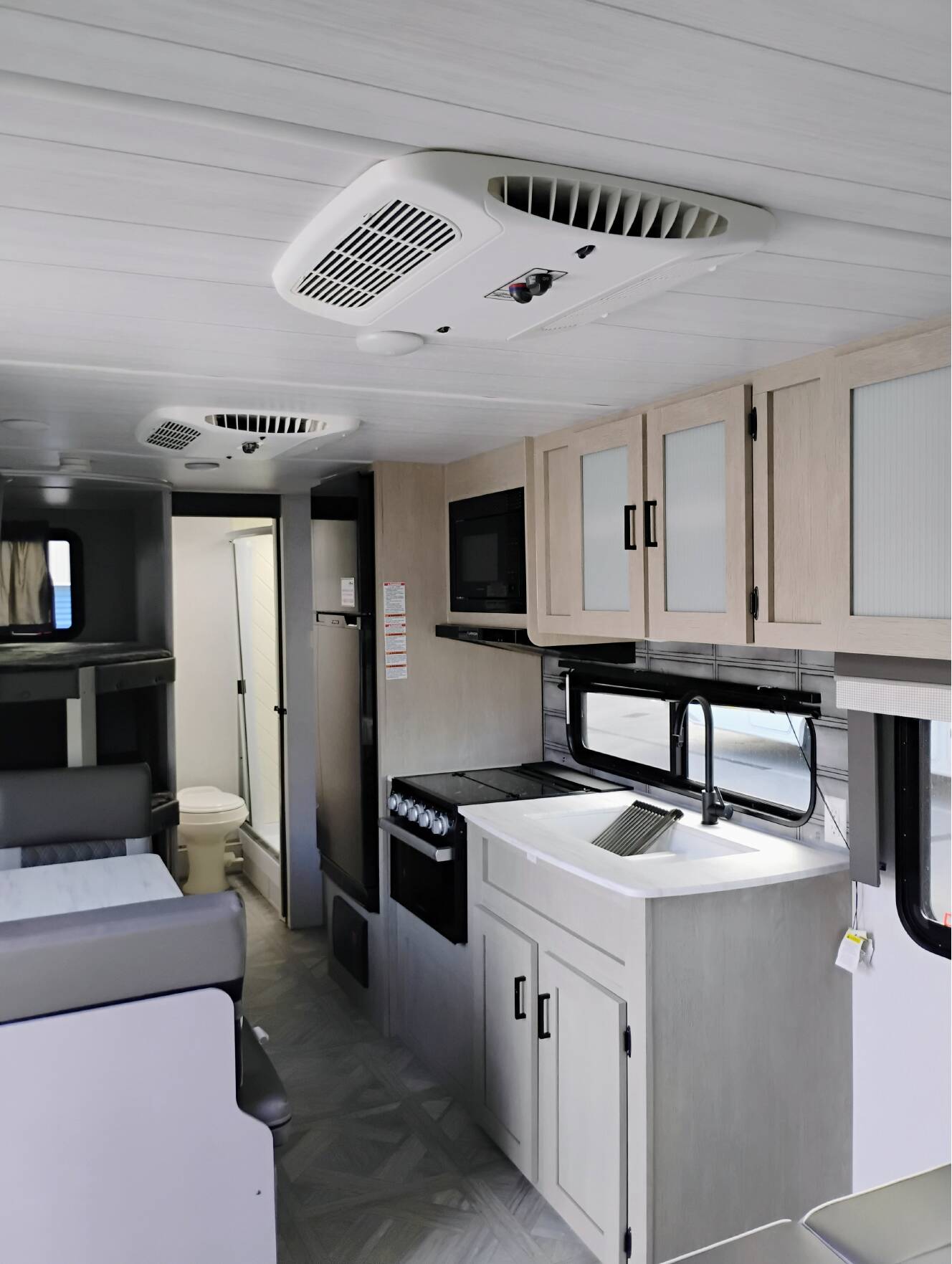 A photo of this 2023 Forest River SALEM CRUISE LITE 261BHXL