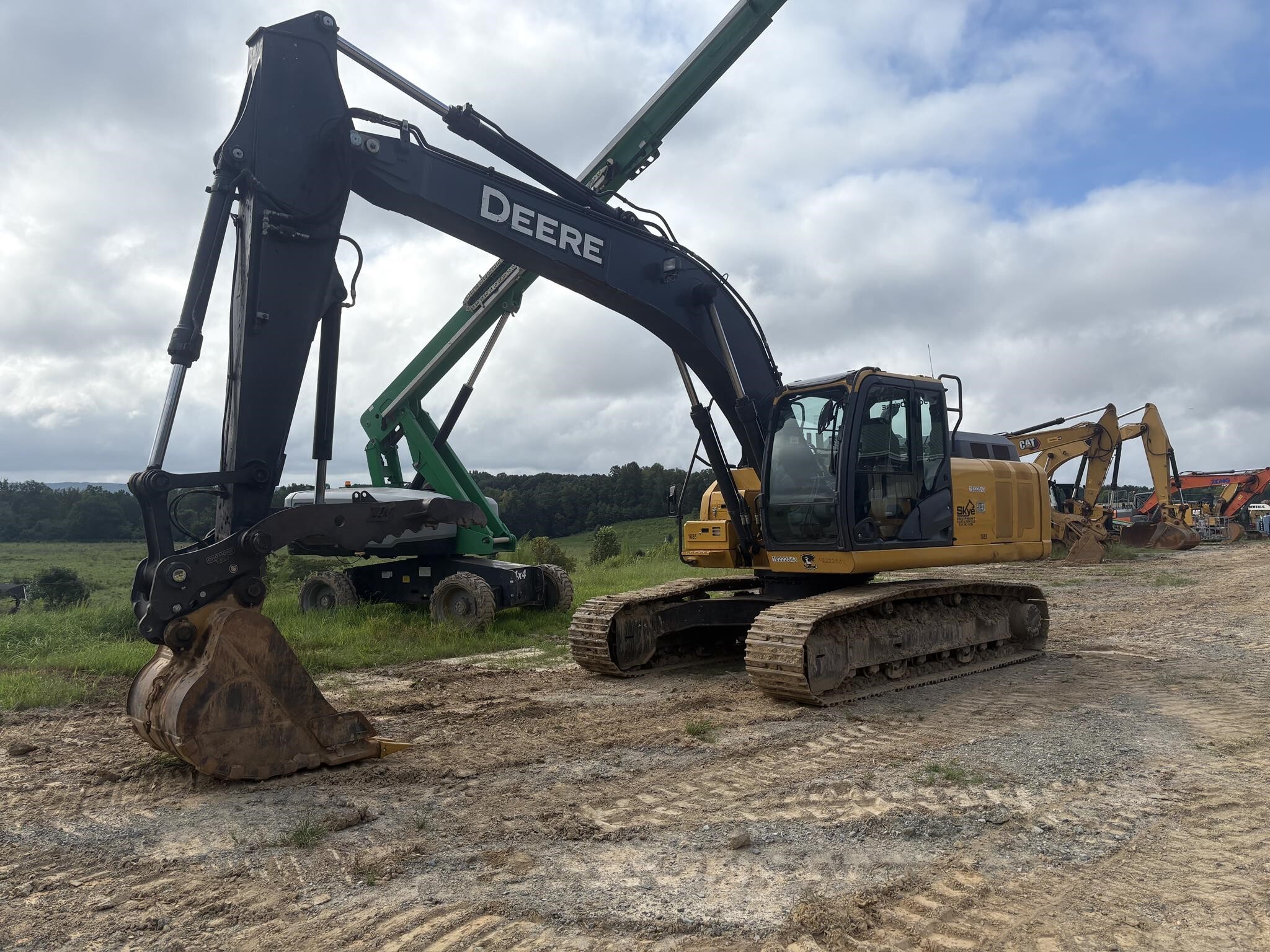 2019 DEERE 210G in Asheboro, NC