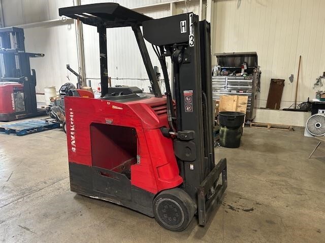 2014 RAYMOND 425C40QM in Batavia, IL