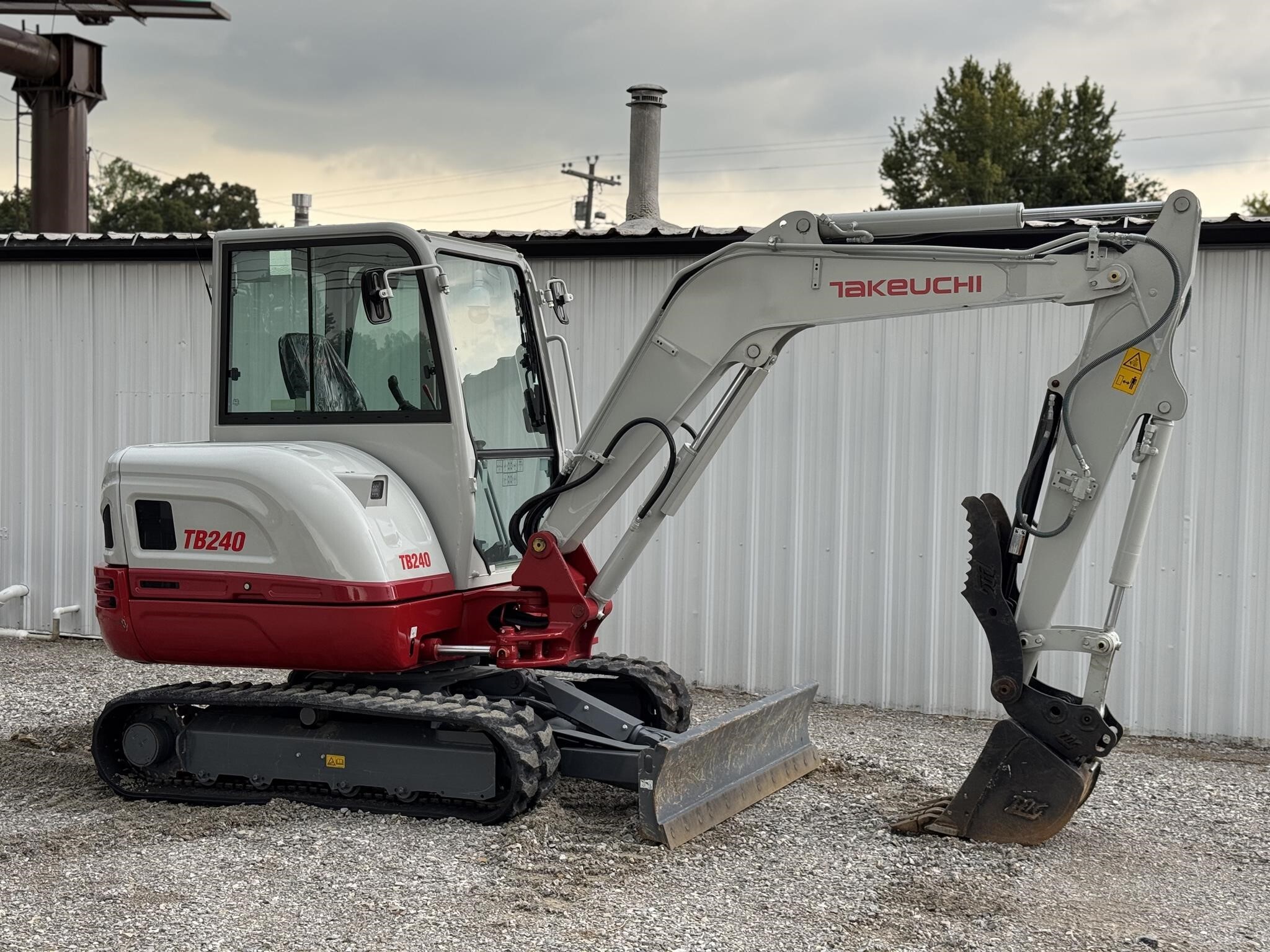 2025 TAKEUCHI TB240 in Jamestown, TN