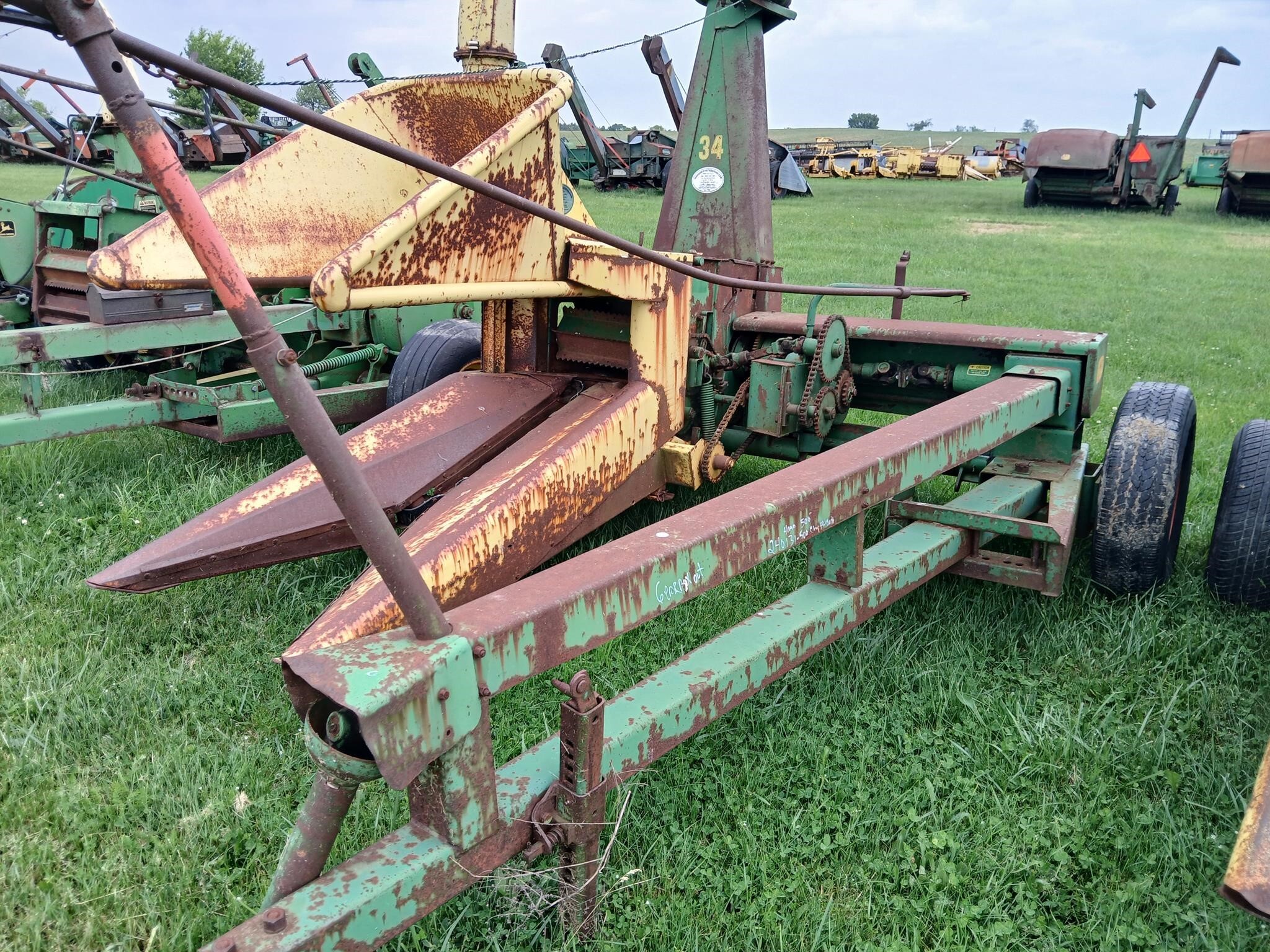 JOHN DEERE 34 in Marlette, MI