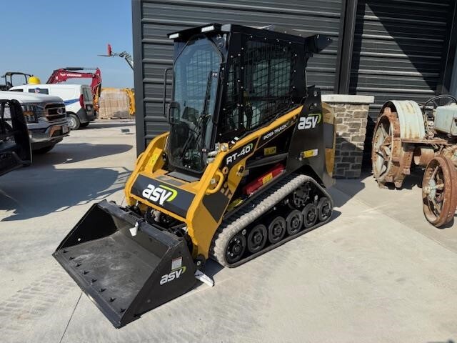 2025 ASV POSI-TRACK RT40 in Sheboygan, WI