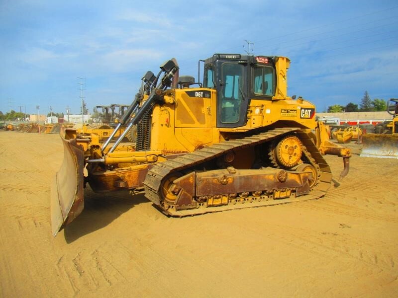 2011 CATERPILLAR D6T LGP in West Sacramento, CA