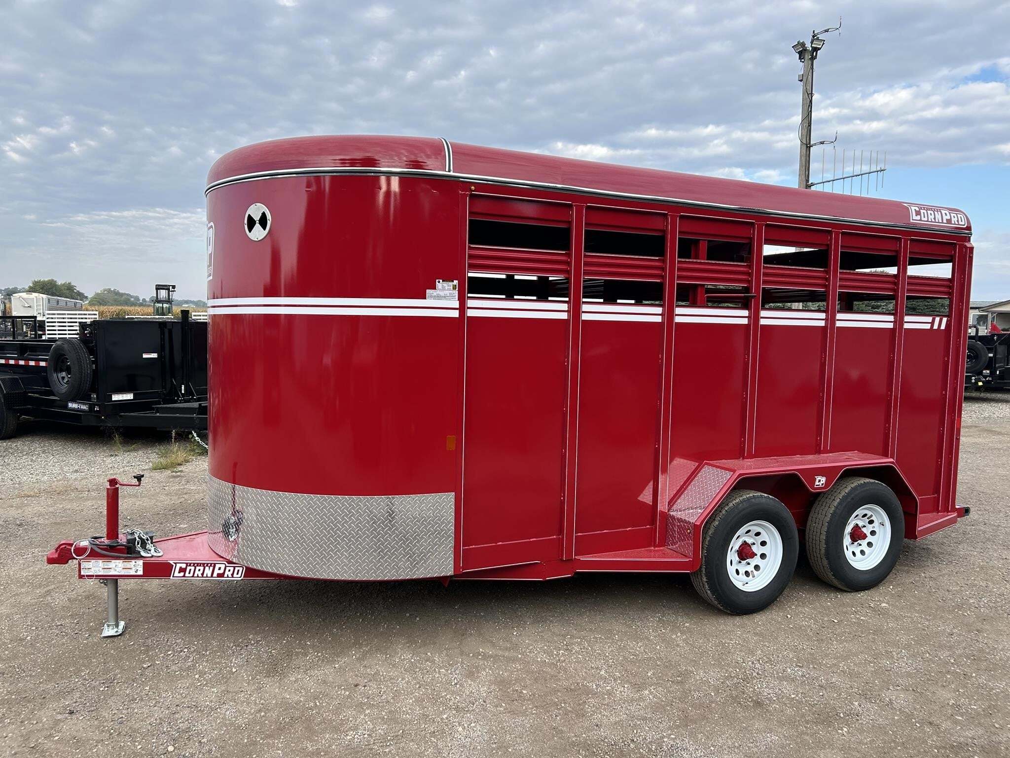 2025 CORN PRO 6'98"X16'X7' TALL 7K LIVESTOCK TRAILER in Pecatonica, IL