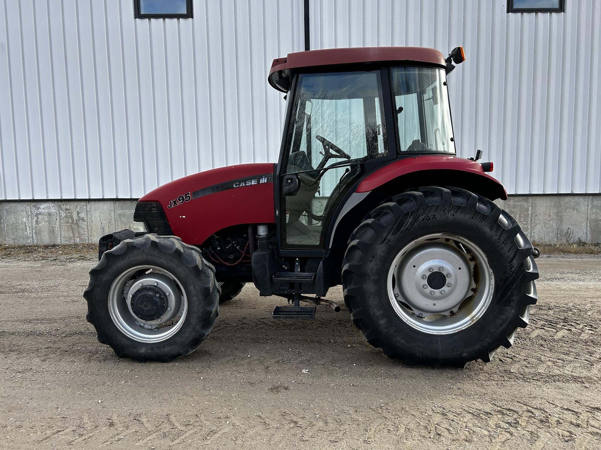 2006 CASE IH JX95 in Tustin, MI